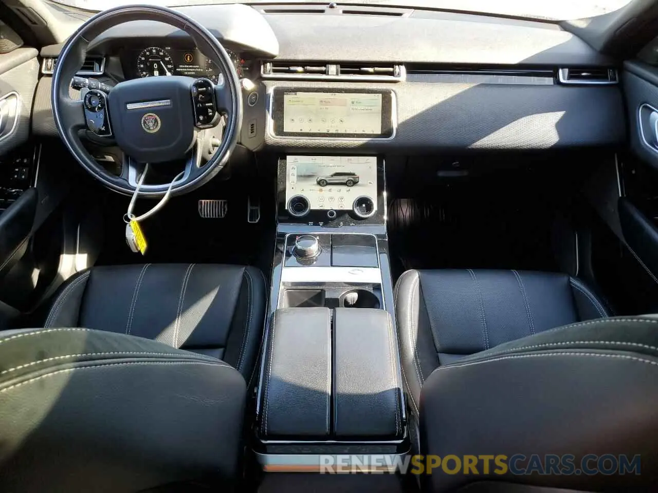 8 Photograph of a damaged car SALYL2FV4KA233877 LAND ROVER RANGEROVER 2019