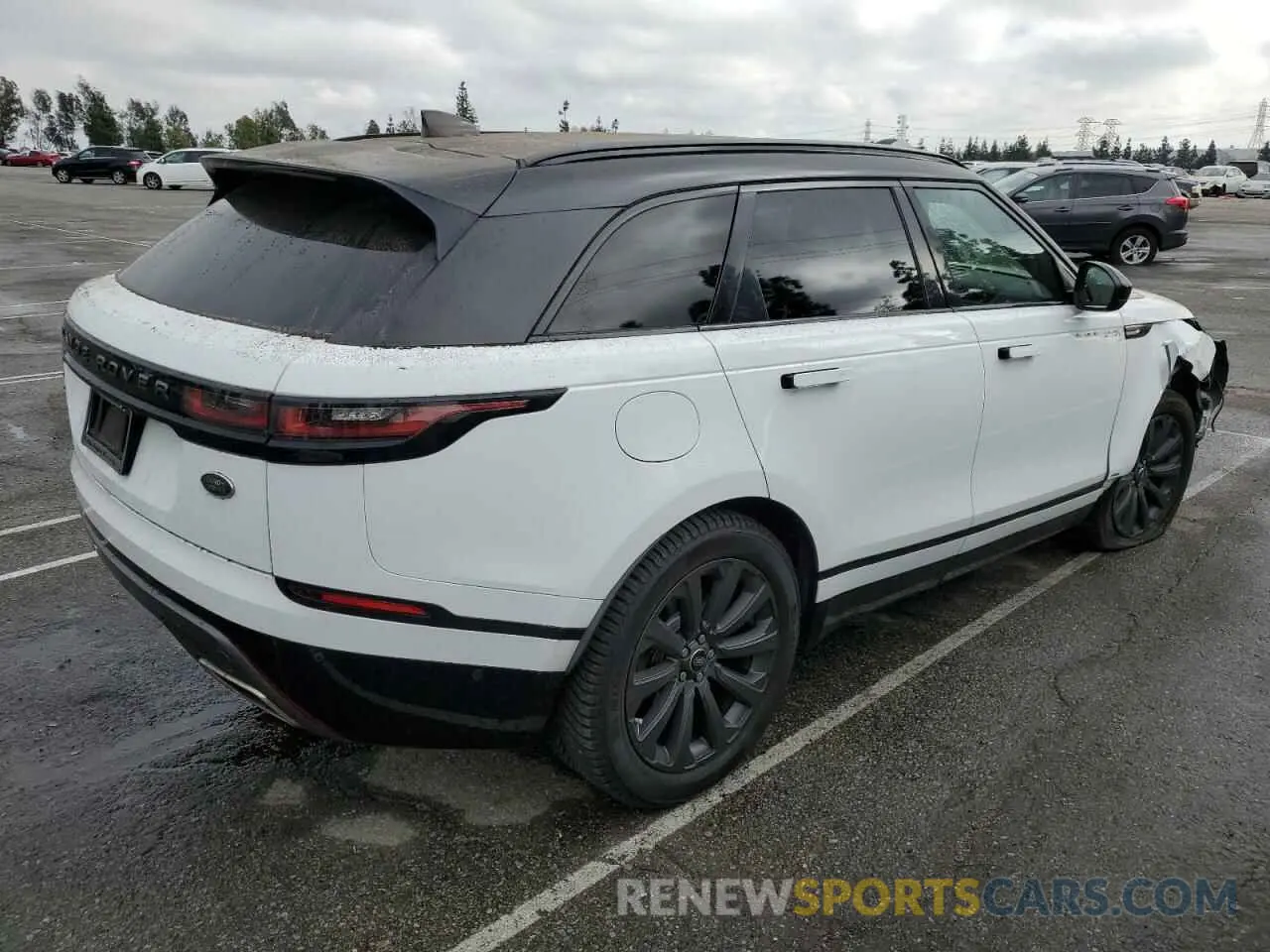 3 Photograph of a damaged car SALYL2FV6KA207863 LAND ROVER RANGEROVER 2019