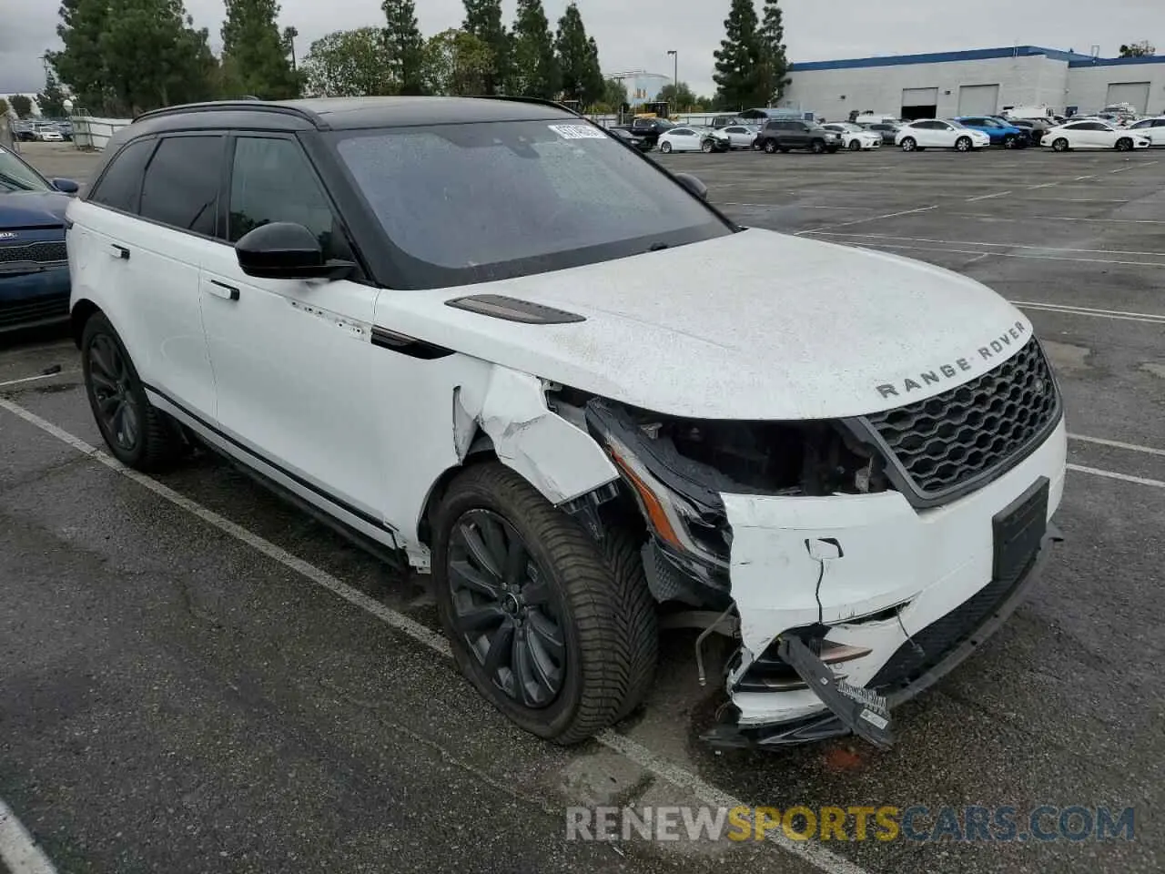 4 Photograph of a damaged car SALYL2FV6KA207863 LAND ROVER RANGEROVER 2019
