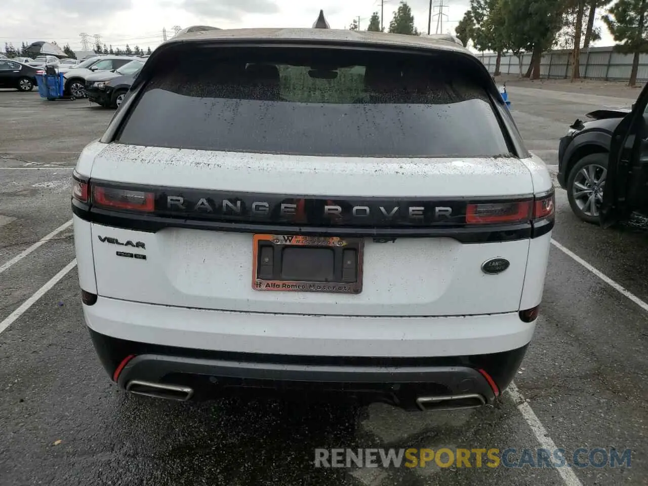 6 Photograph of a damaged car SALYL2FV6KA207863 LAND ROVER RANGEROVER 2019