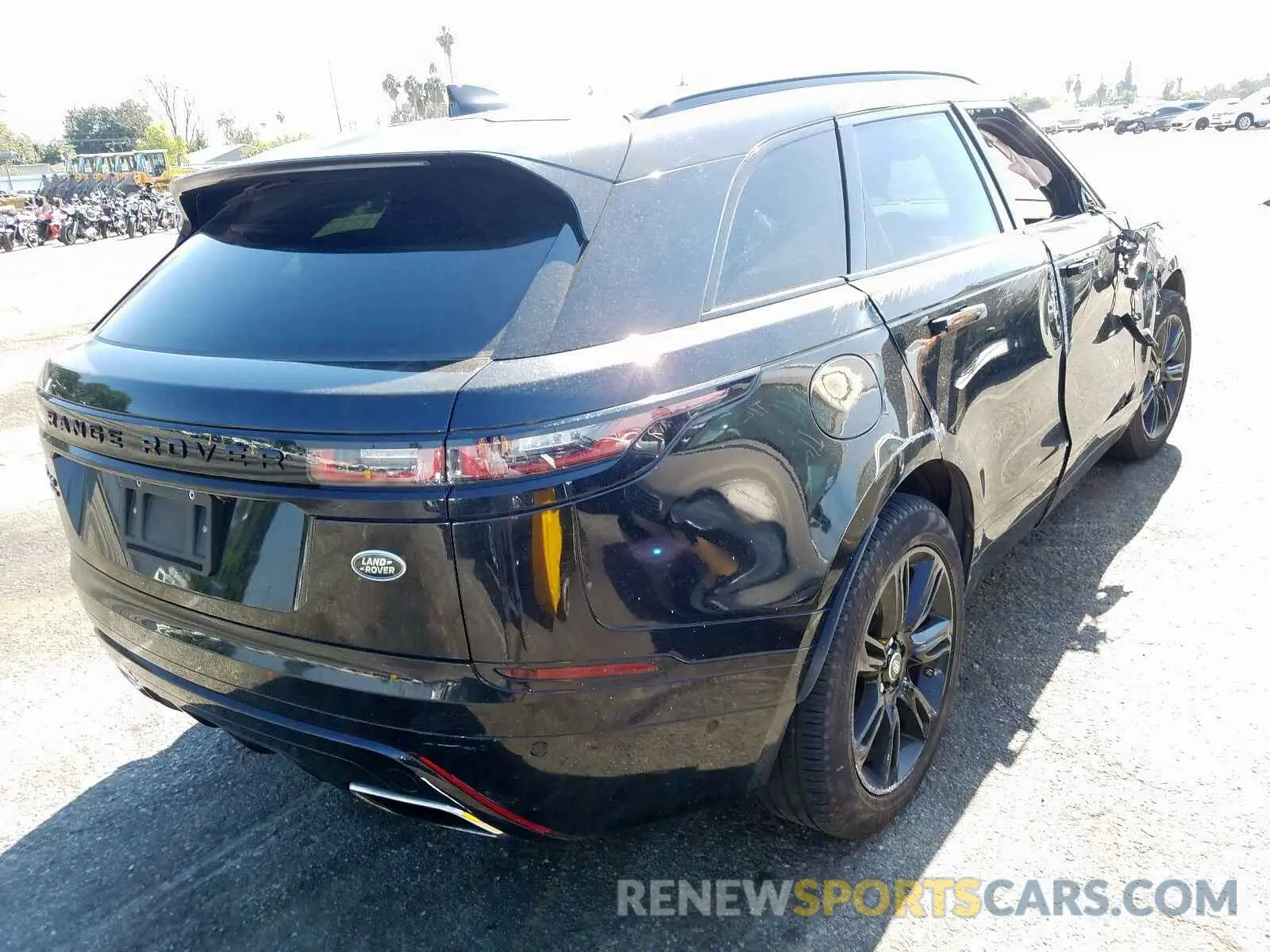 4 Photograph of a damaged car SALYL2FV7KA226857 LAND ROVER RANGEROVER 2019