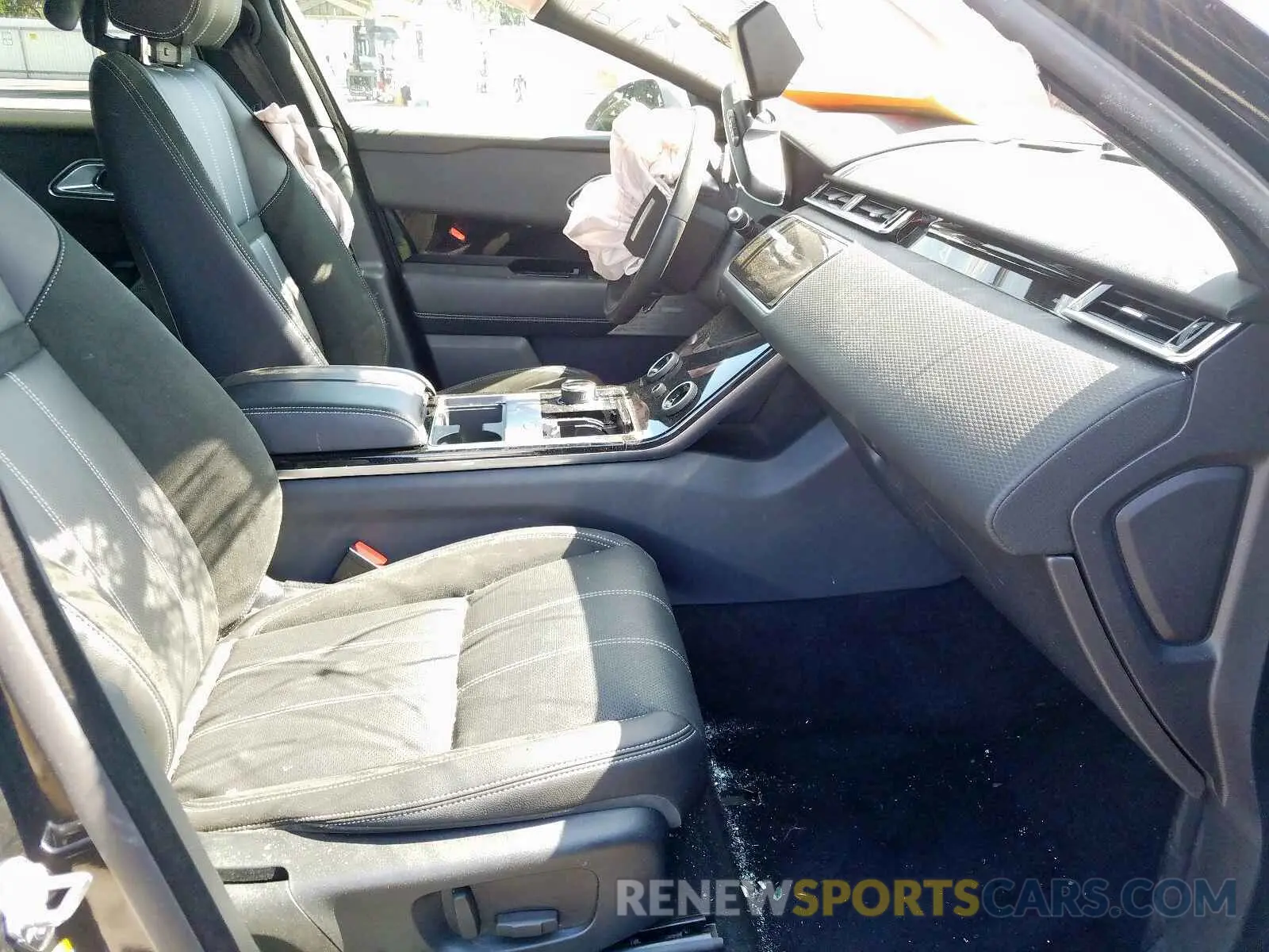 5 Photograph of a damaged car SALYL2FV7KA226857 LAND ROVER RANGEROVER 2019