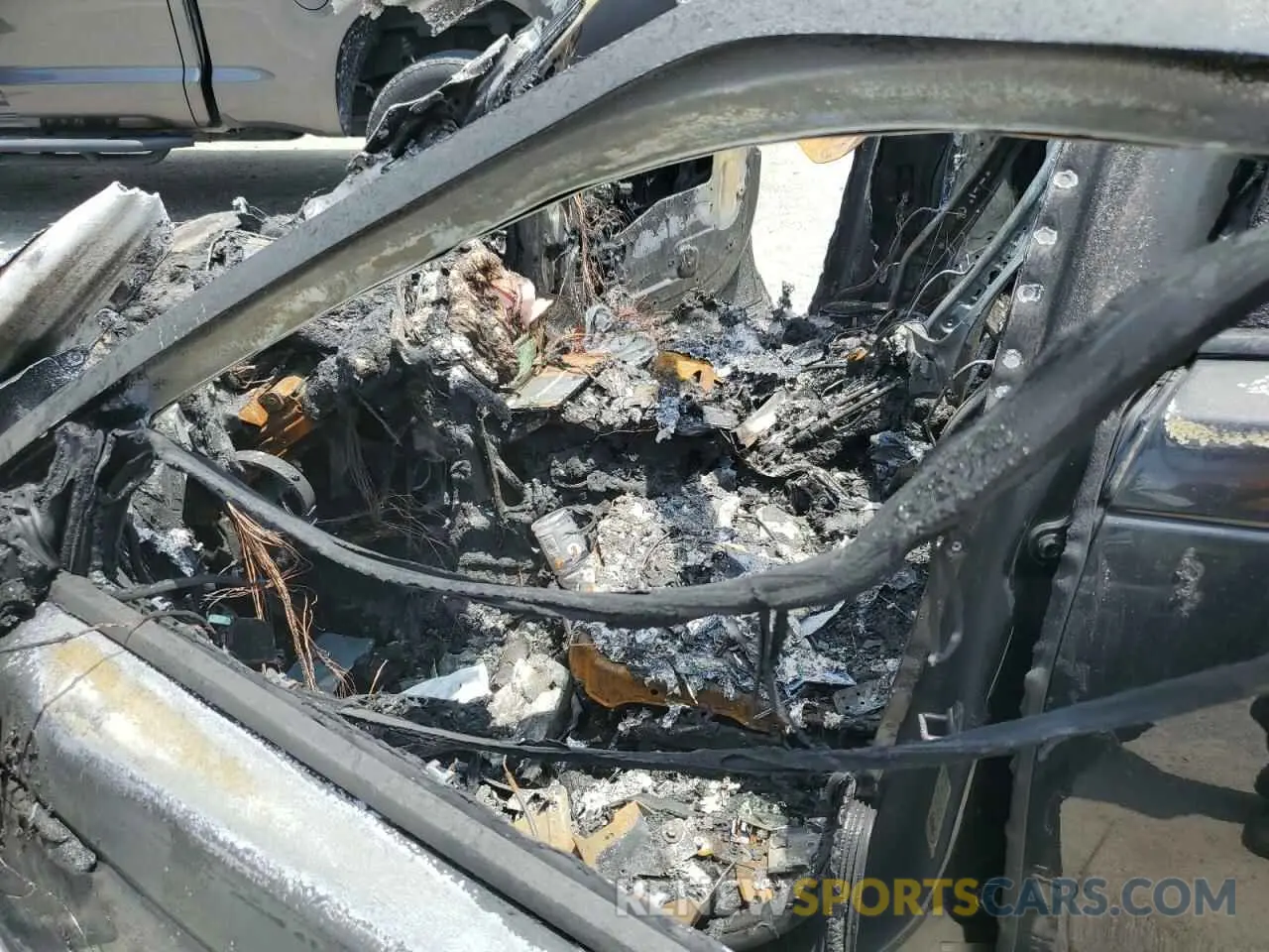 7 Photograph of a damaged car SALYL2FV9KA211485 LAND ROVER RANGEROVER 2019