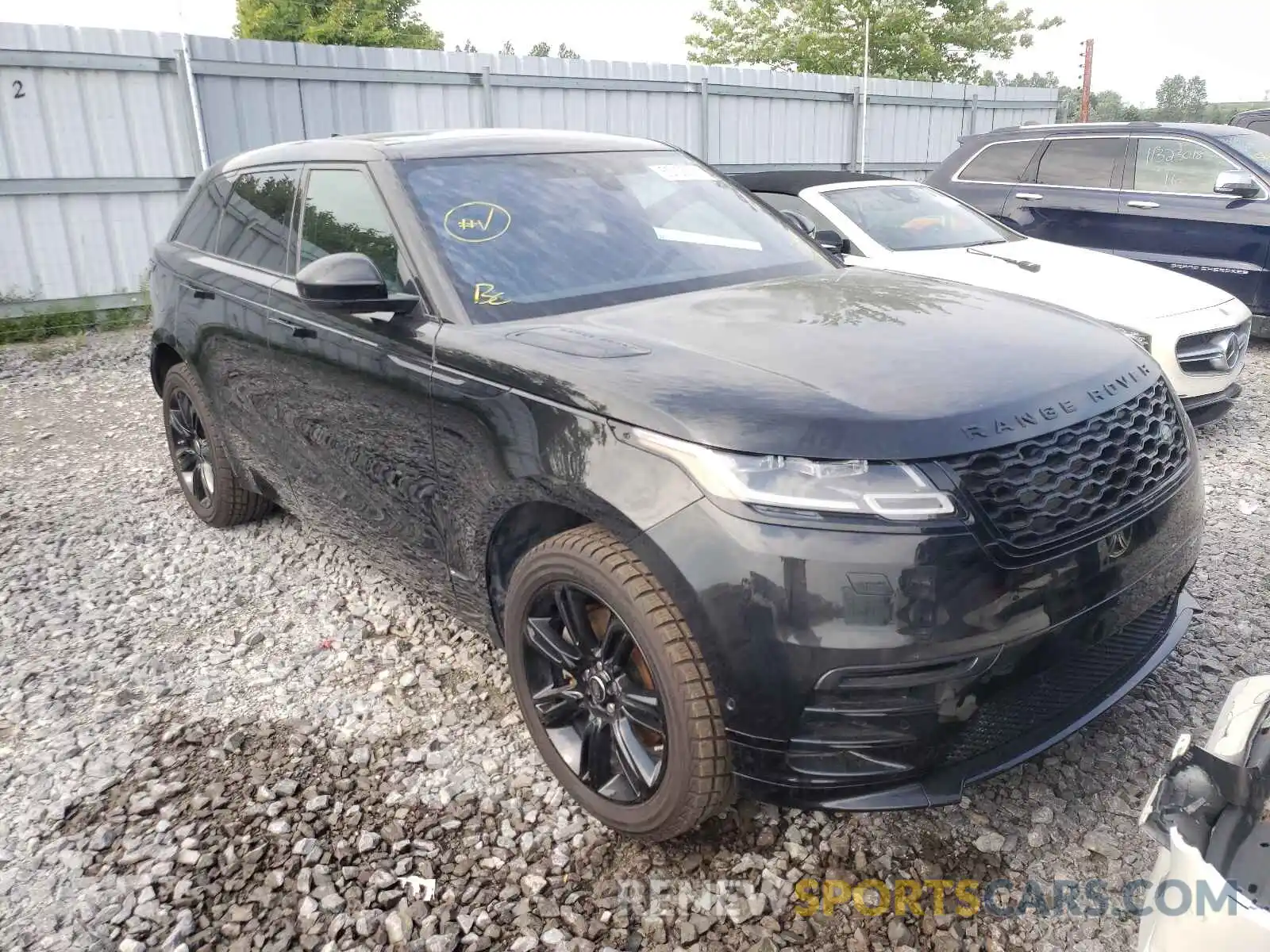 1 Photograph of a damaged car SALYL2FX1KA204130 LAND ROVER RANGEROVER 2019