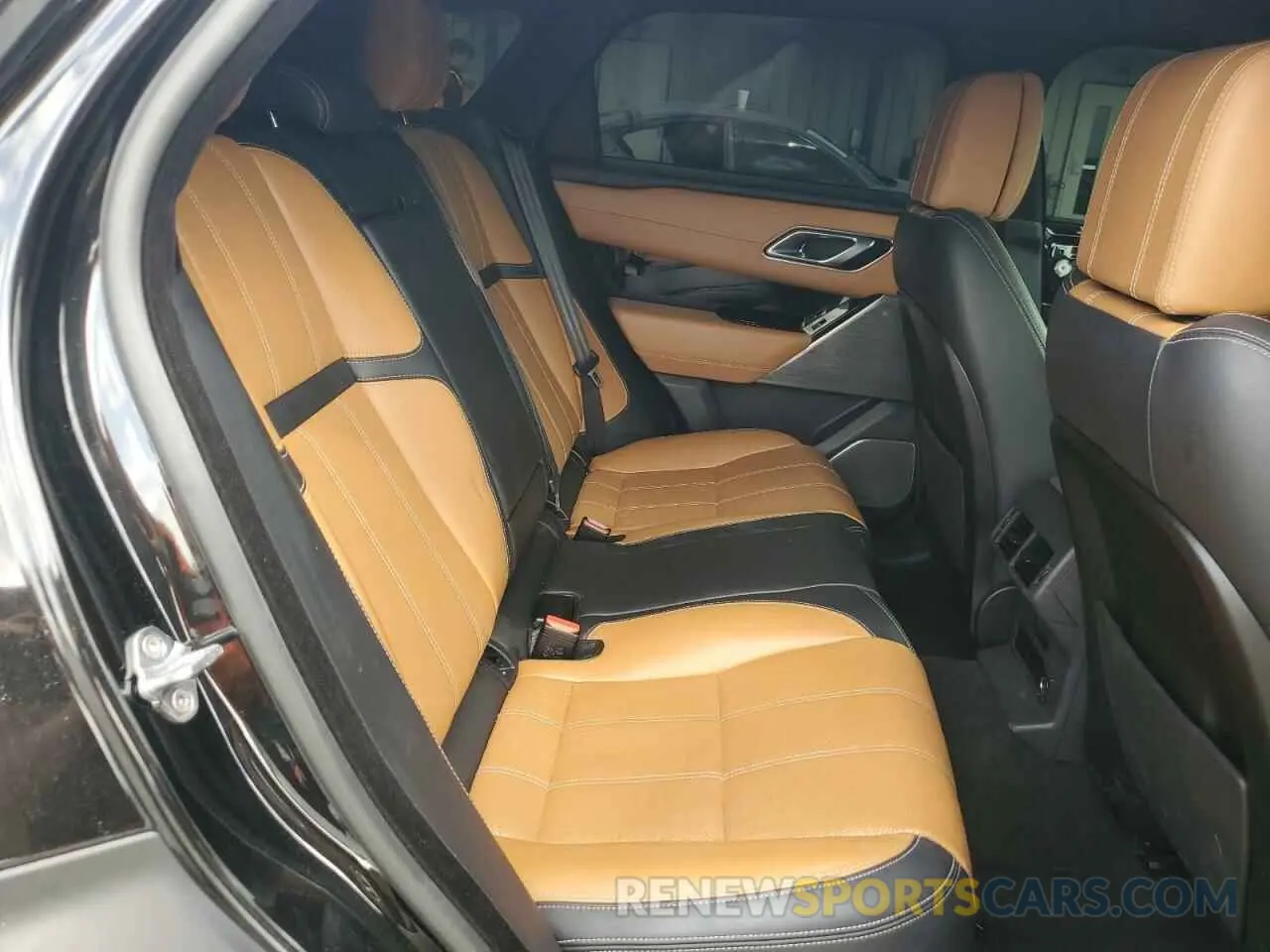 11 Photograph of a damaged car SALYM2EV8KA209841 LAND ROVER RANGEROVER 2019