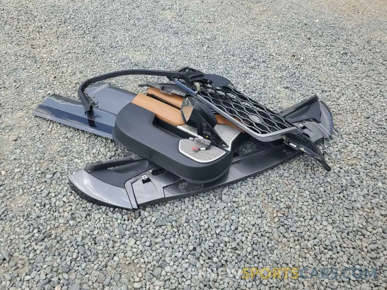 13 Photograph of a damaged car SALYM2EV8KA209841 LAND ROVER RANGEROVER 2019