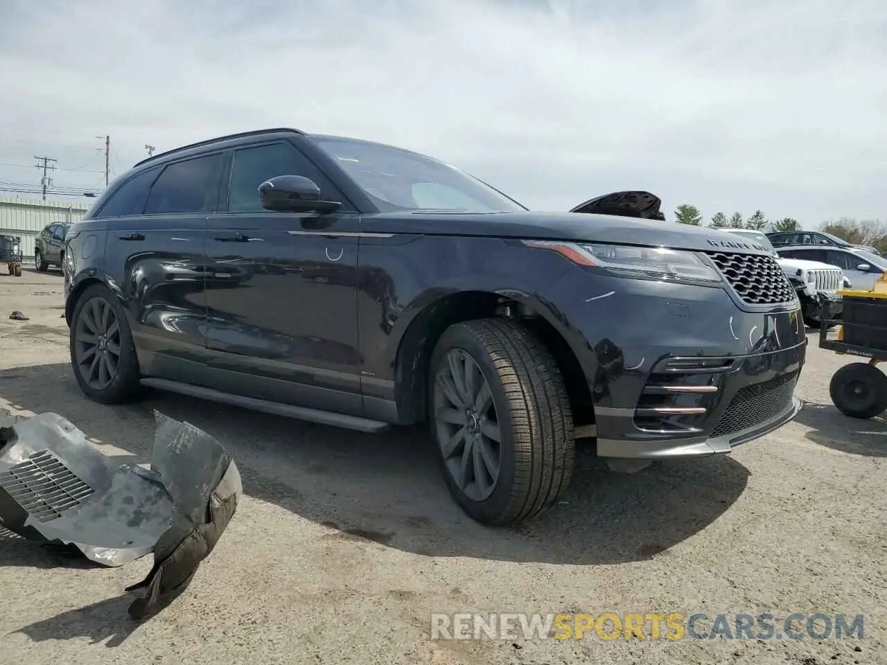 4 Photograph of a damaged car SALYM2EVXKA218685 LAND ROVER RANGEROVER 2019