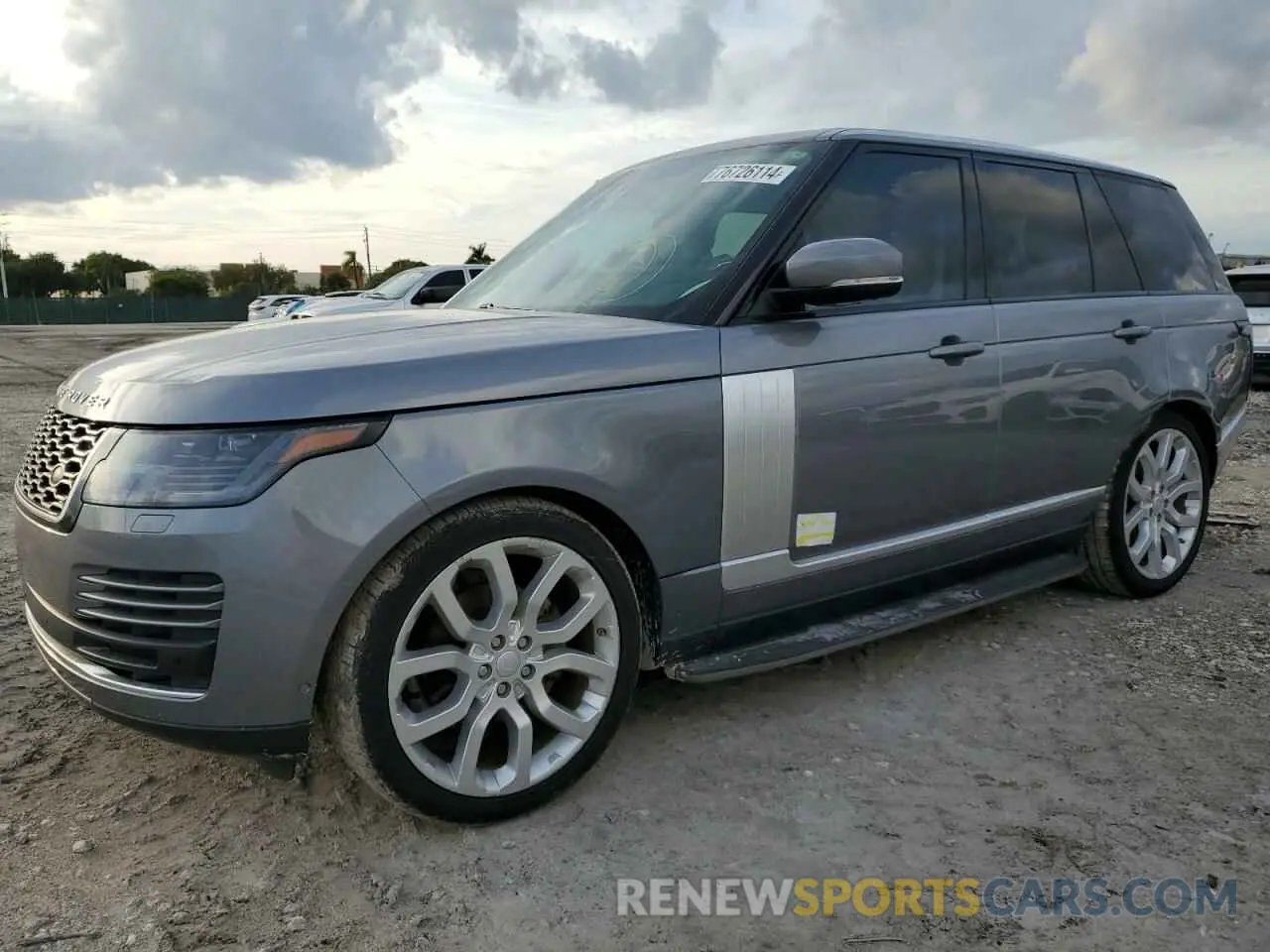 1 Photograph of a damaged car SALGS2RK6LA596814 LAND ROVER RANGEROVER 2020