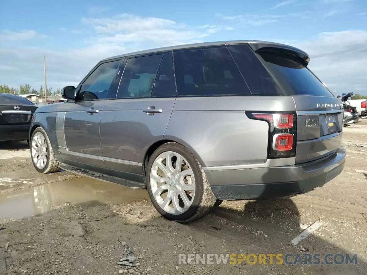 2 Photograph of a damaged car SALGS2RK6LA596814 LAND ROVER RANGEROVER 2020
