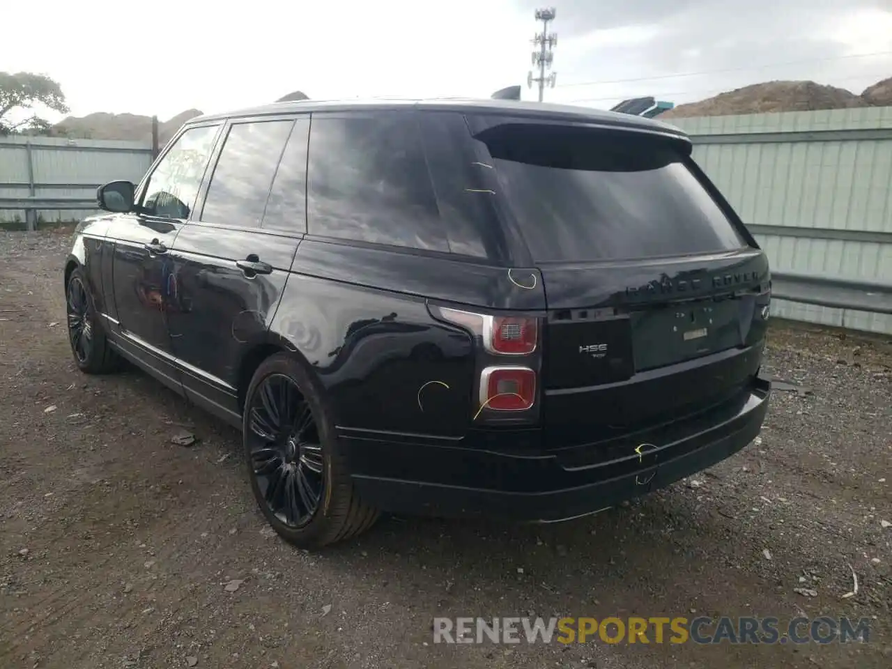 3 Photograph of a damaged car SALGS2RU0LA572171 LAND ROVER RANGEROVER 2020