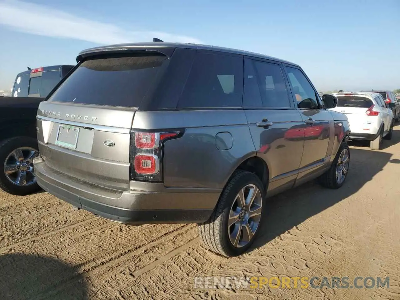3 Photograph of a damaged car SALGS2RU1LA584670 LAND ROVER RANGEROVER 2020