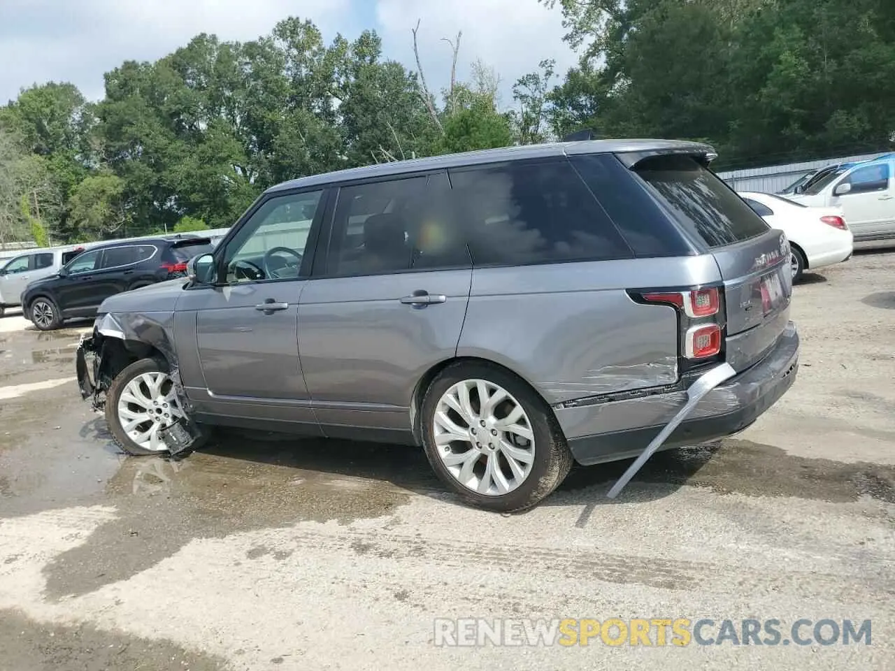 2 Photograph of a damaged car SALGS2RU2LA584645 LAND ROVER RANGEROVER 2020