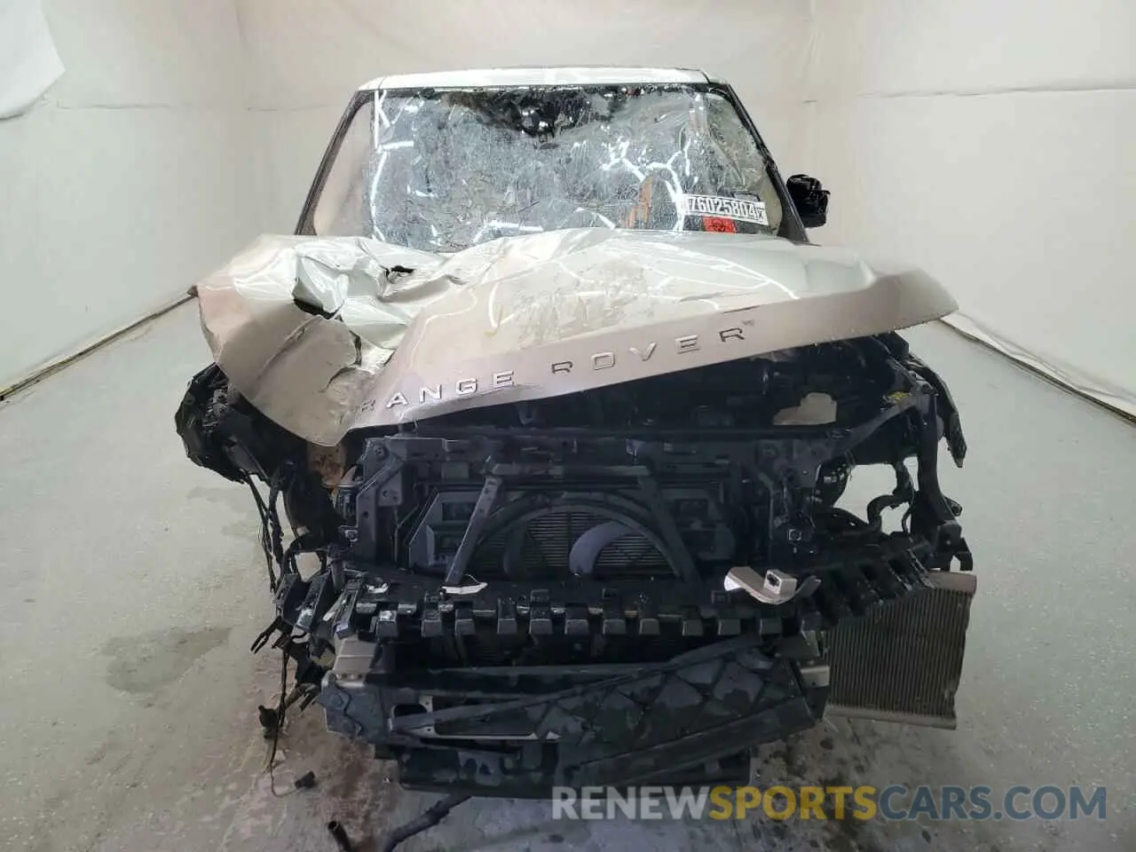 5 Photograph of a damaged car SALGS2RU2LA588873 LAND ROVER RANGEROVER 2020