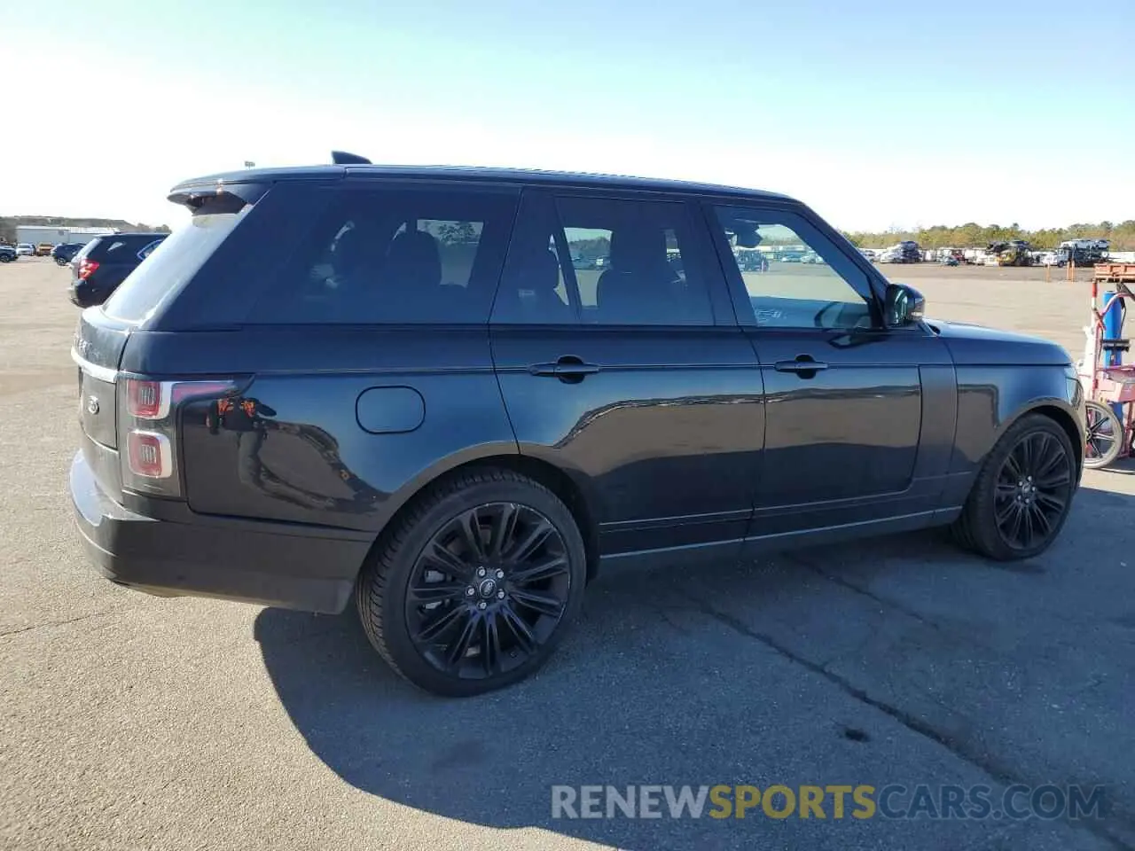 3 Photograph of a damaged car SALGS2RU3LA400233 LAND ROVER RANGEROVER 2020