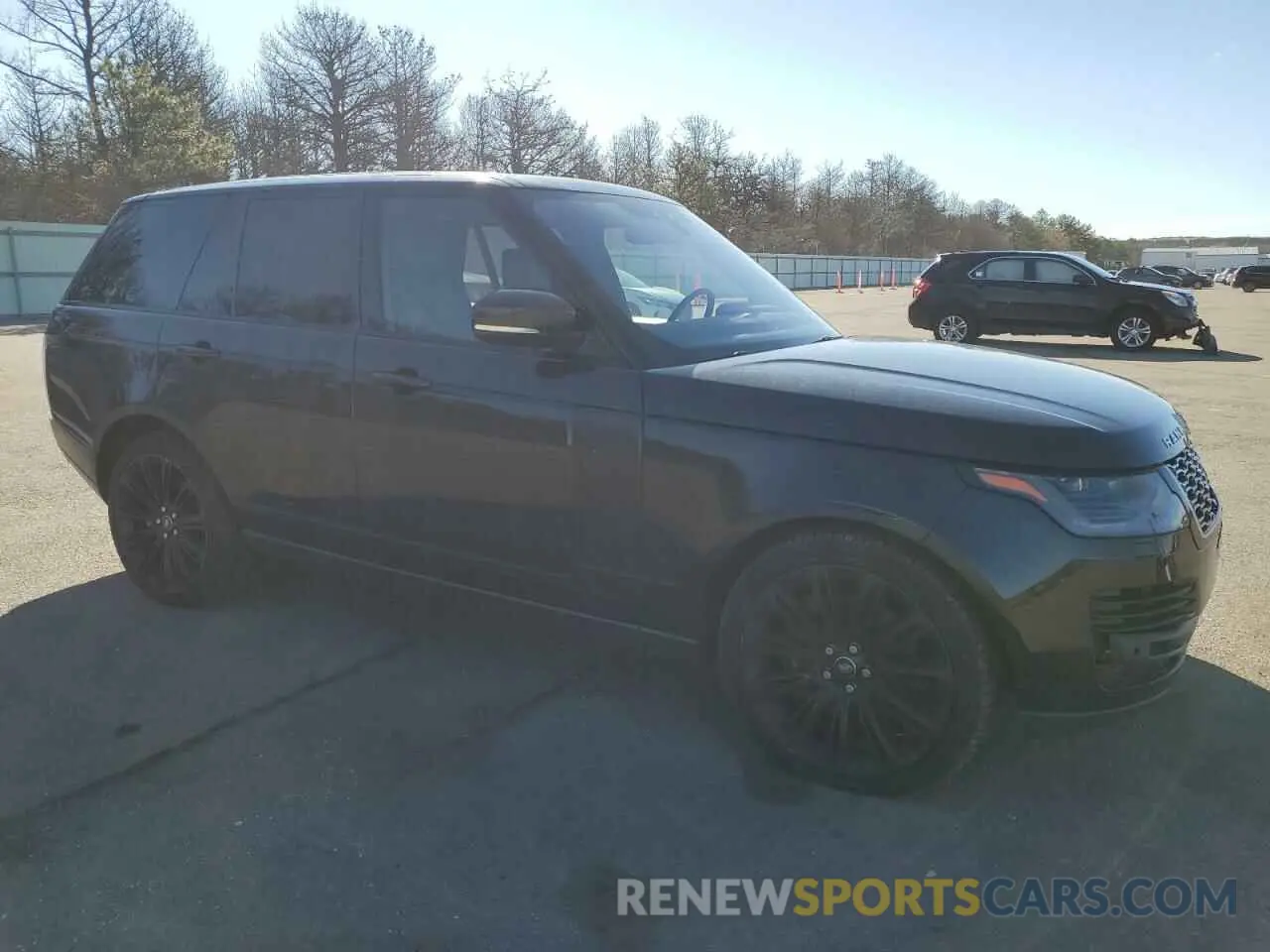 4 Photograph of a damaged car SALGS2RU3LA400233 LAND ROVER RANGEROVER 2020