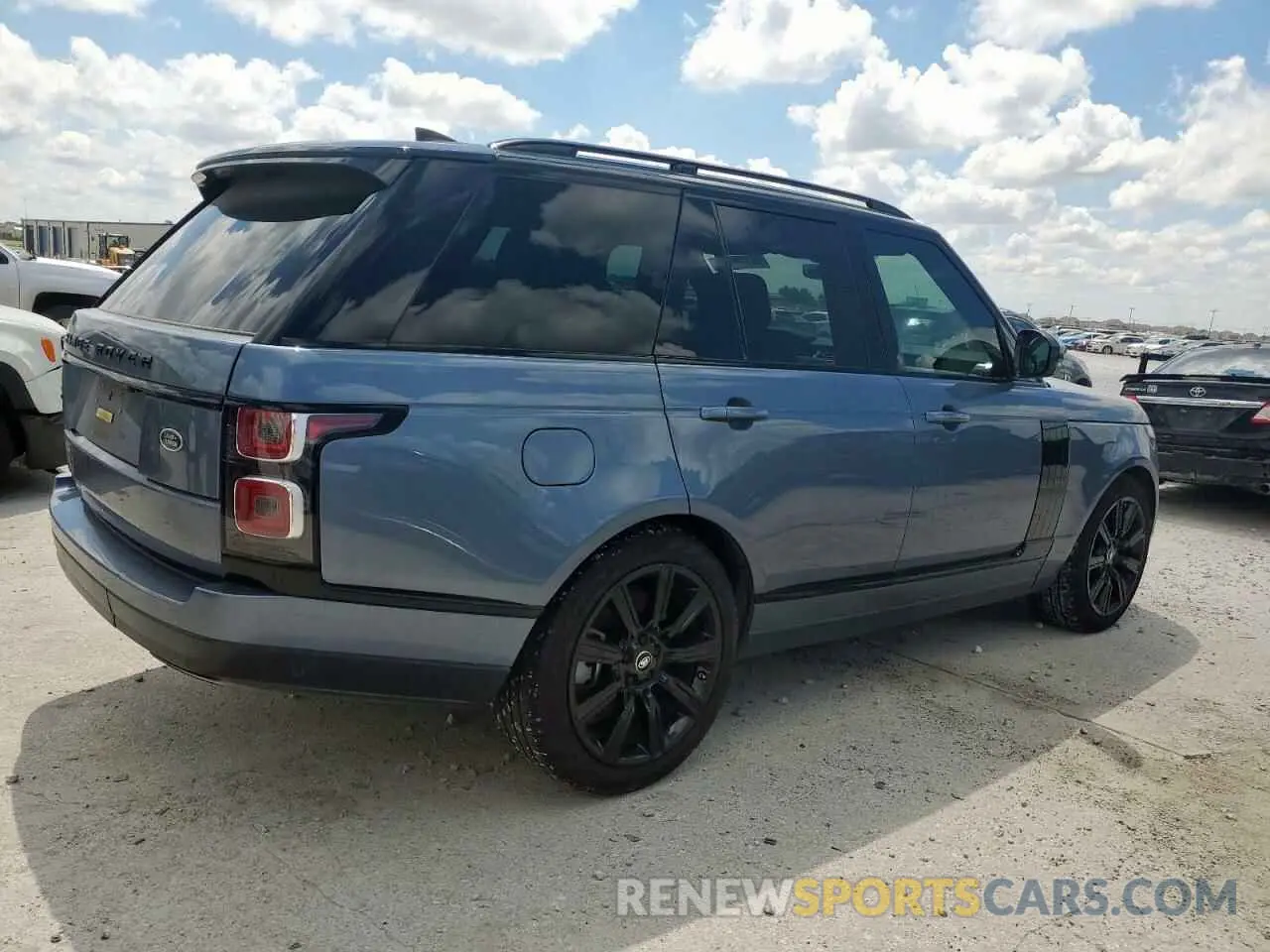 3 Photograph of a damaged car SALGS2RU3LA591989 LAND ROVER RANGEROVER 2020