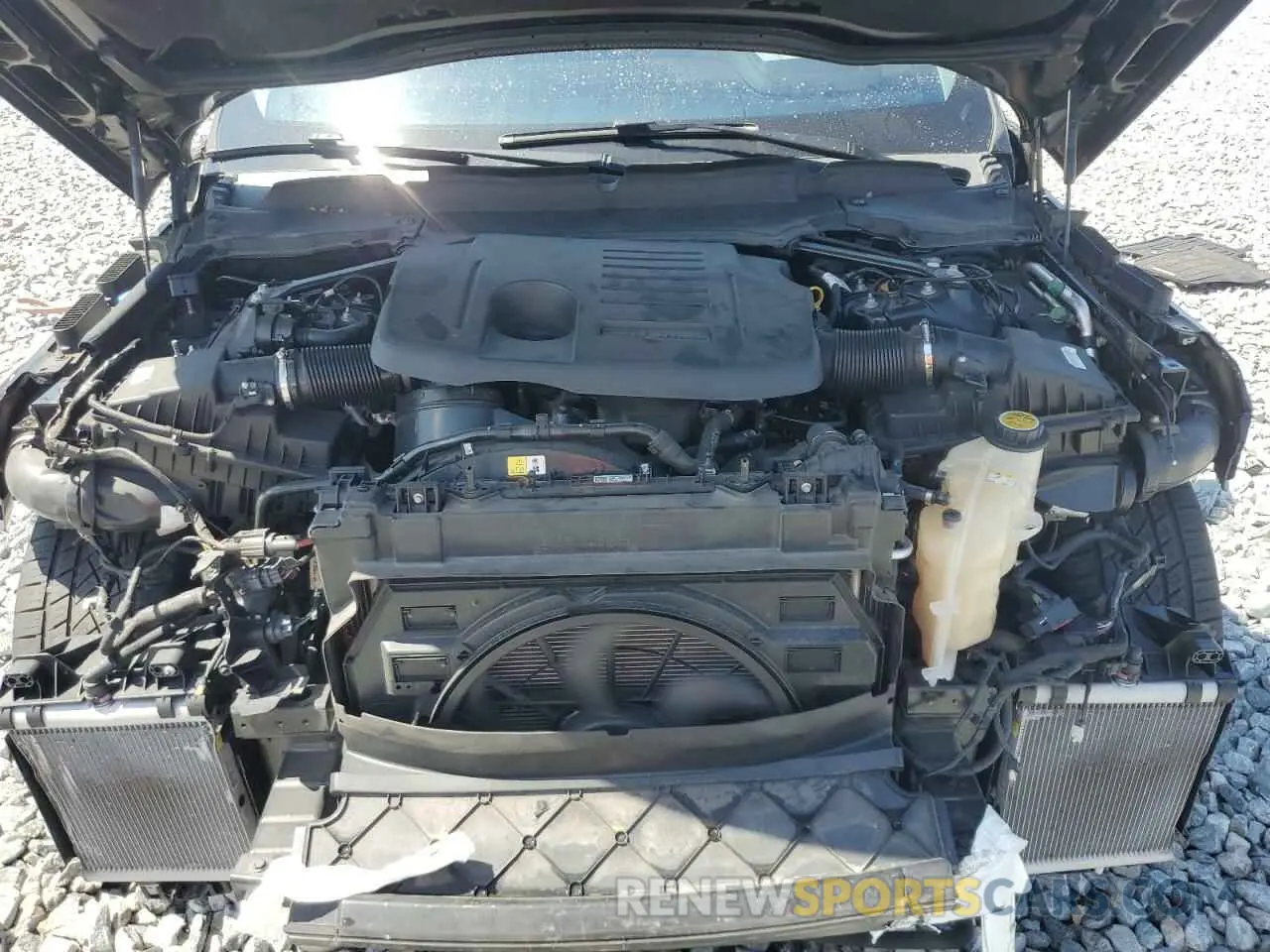 12 Photograph of a damaged car SALGS2RU4LA567748 LAND ROVER RANGEROVER 2020