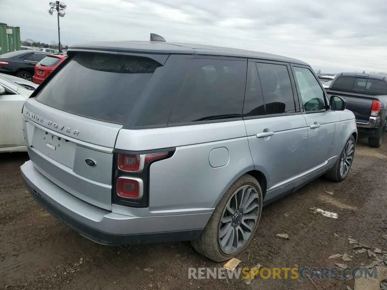 3 Photograph of a damaged car SALGS2RU4LA578989 LAND ROVER RANGEROVER 2020