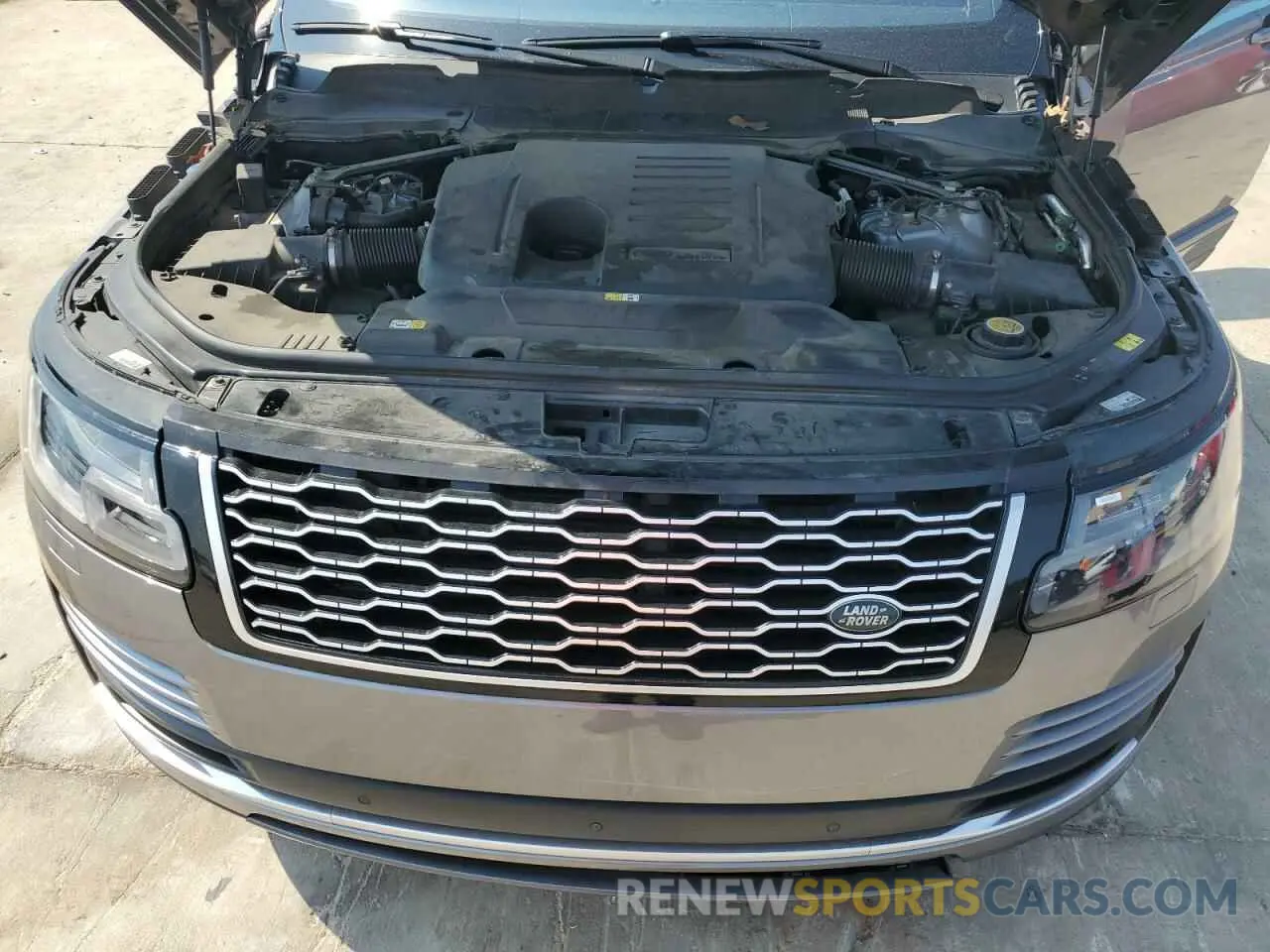 12 Photograph of a damaged car SALGS2RU7LA574144 LAND ROVER RANGEROVER 2020