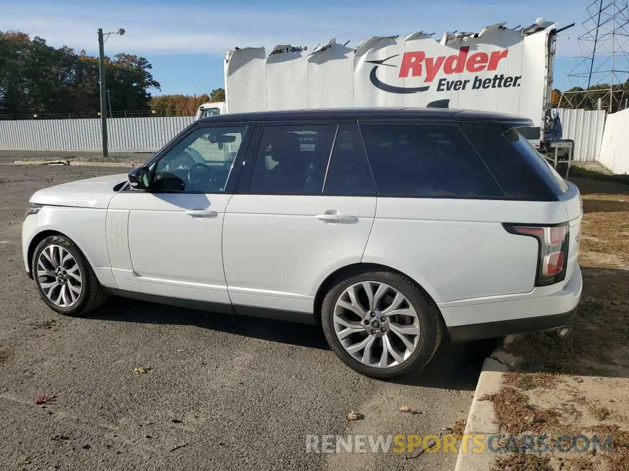 2 Photograph of a damaged car SALGS2RU8LA570765 LAND ROVER RANGEROVER 2020