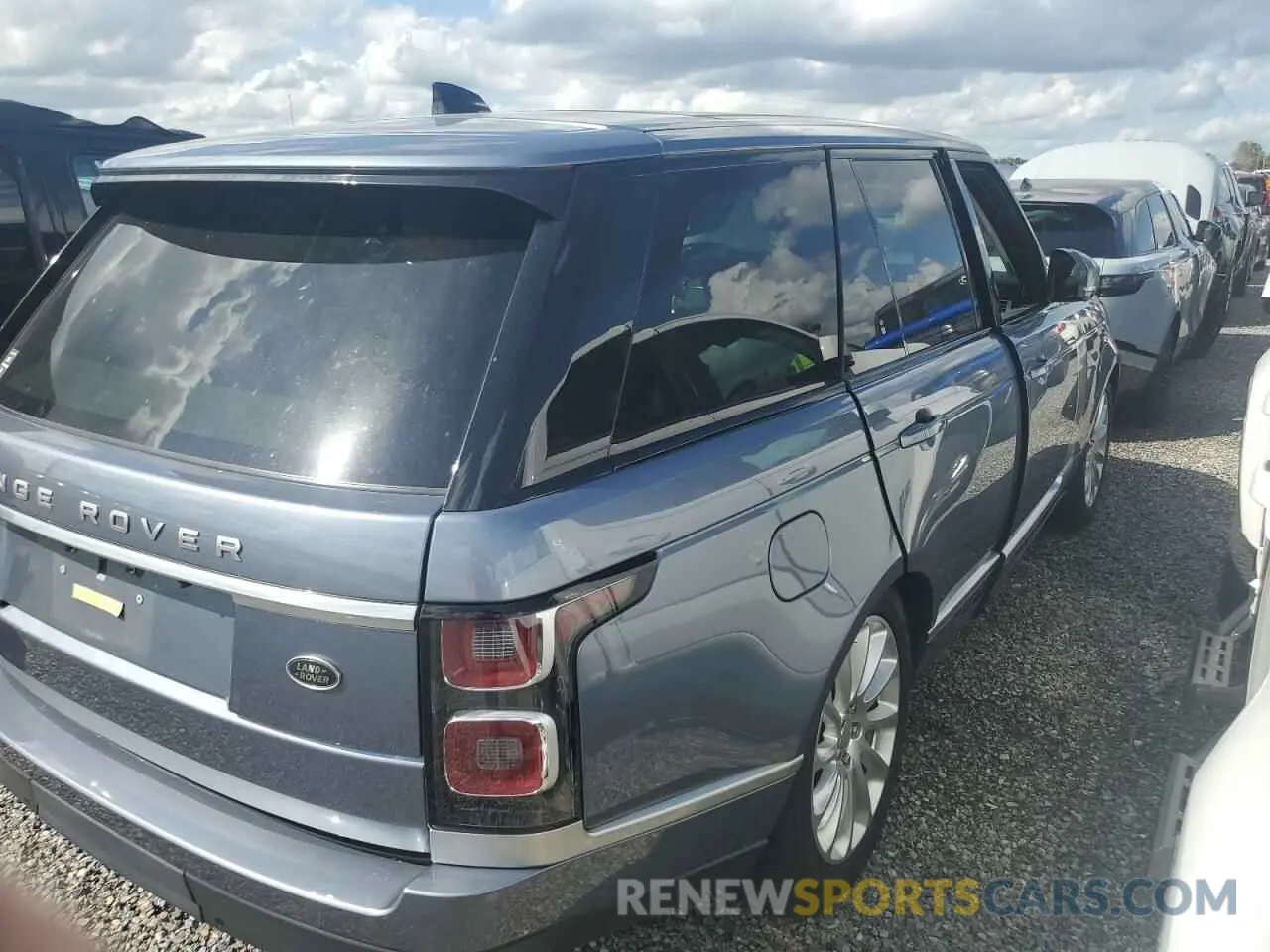 3 Photograph of a damaged car SALGS2RUXLA583341 LAND ROVER RANGEROVER 2020