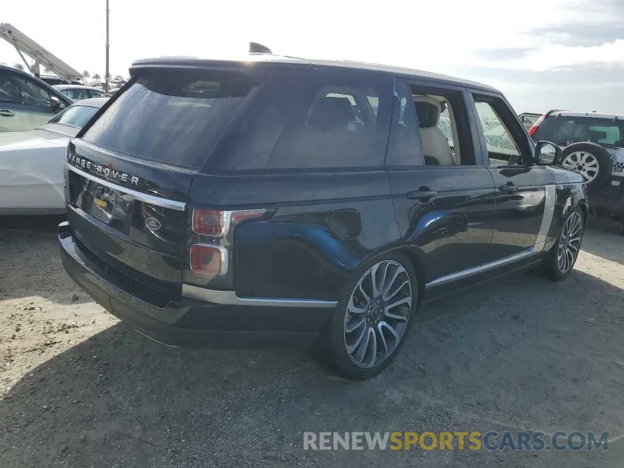 3 Photograph of a damaged car SALGS2SE0LA568897 LAND ROVER RANGEROVER 2020