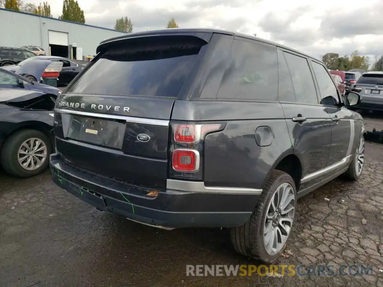 4 Photograph of a damaged car SALGS2SE4LA403953 LAND ROVER RANGEROVER 2020