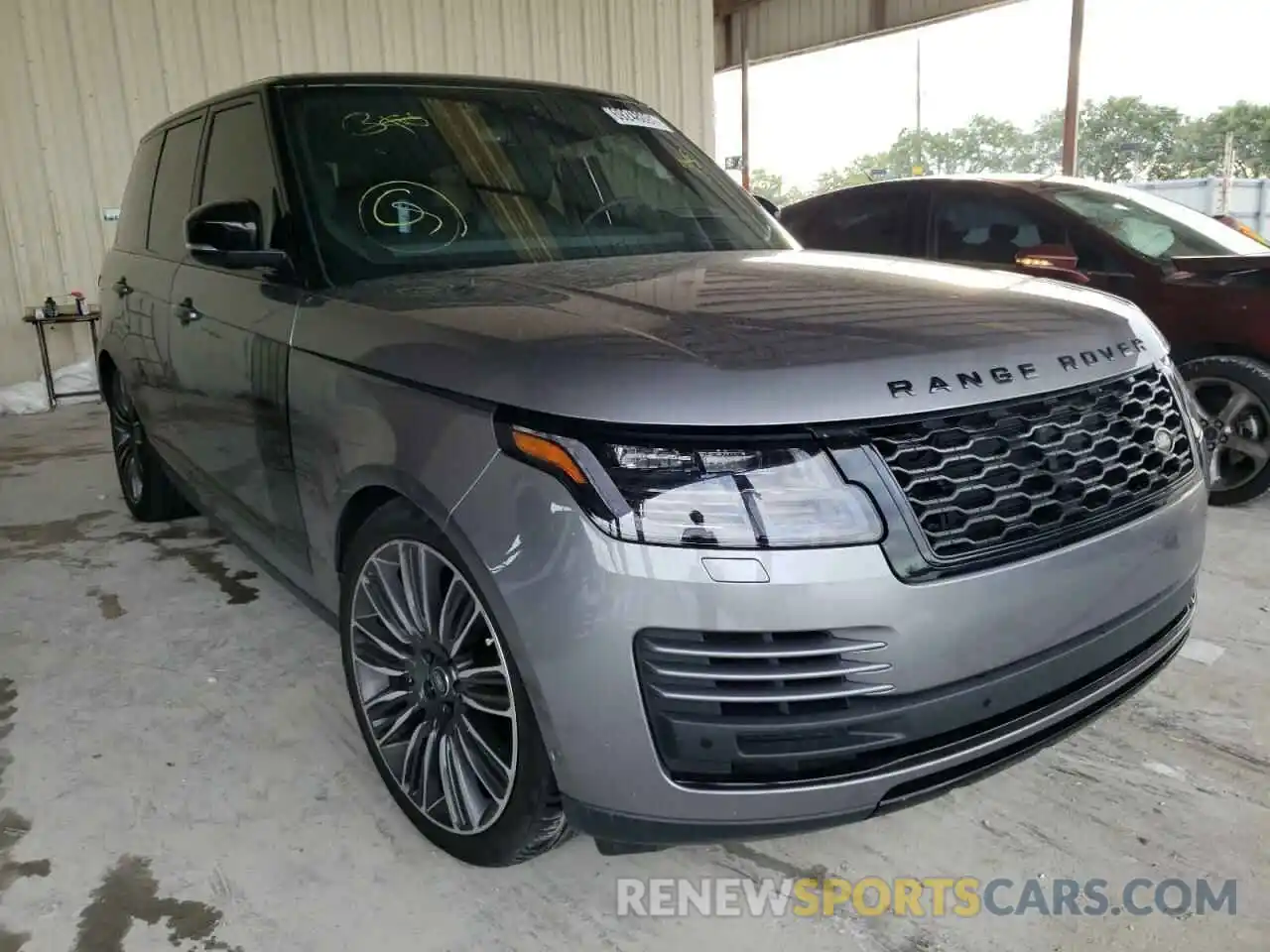 1 Photograph of a damaged car SALGS2SE4LA568756 LAND ROVER RANGEROVER 2020