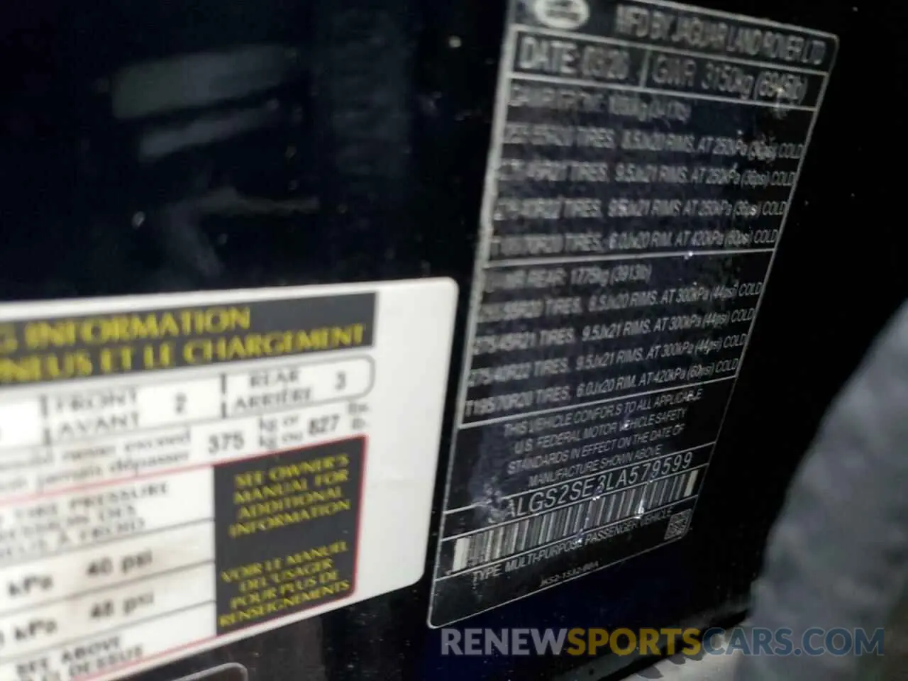 13 Photograph of a damaged car SALGS2SE7LA588533 LAND ROVER RANGEROVER 2020