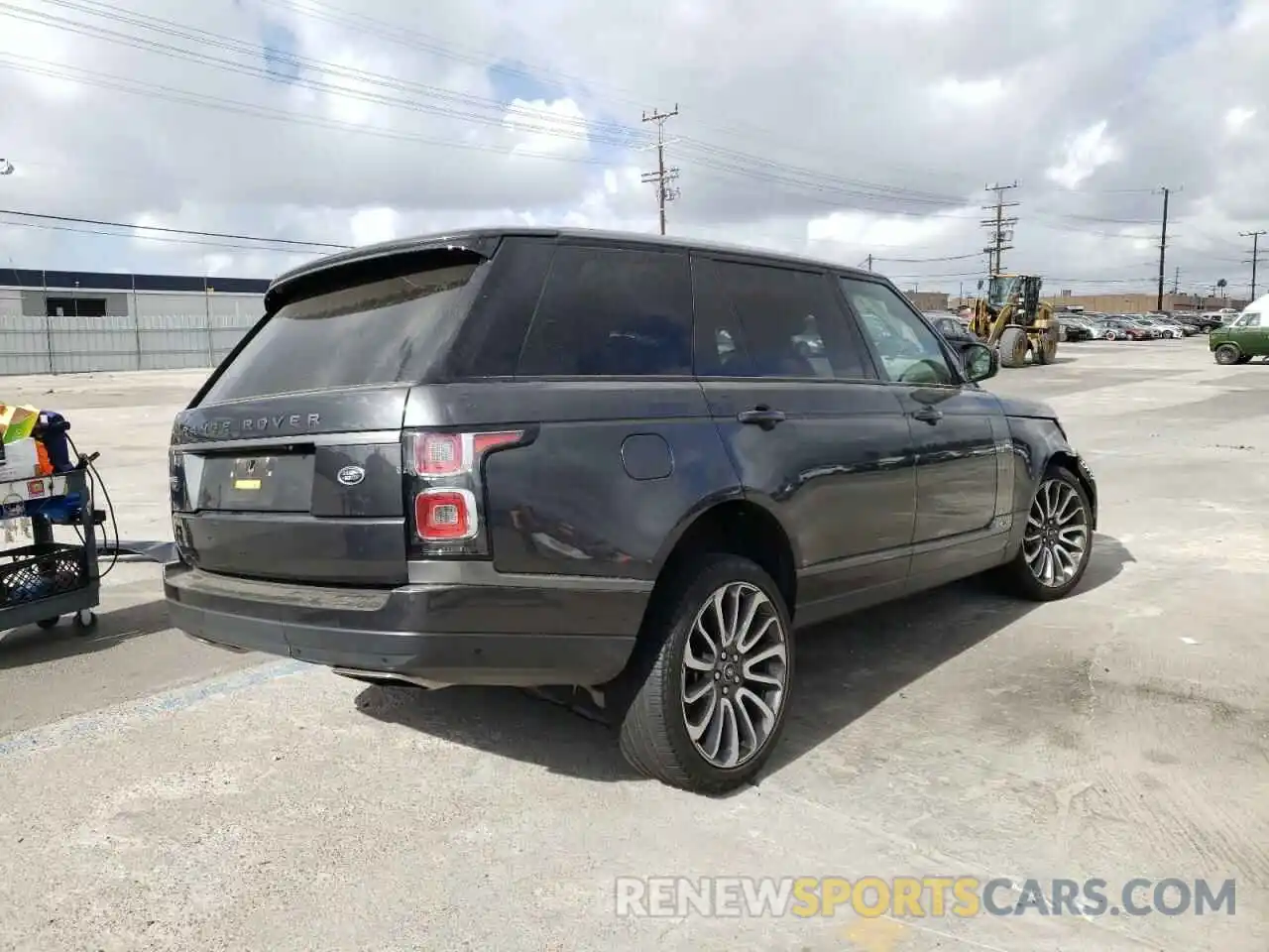 4 Photograph of a damaged car SALGS5SE0LA569615 LAND ROVER RANGEROVER 2020