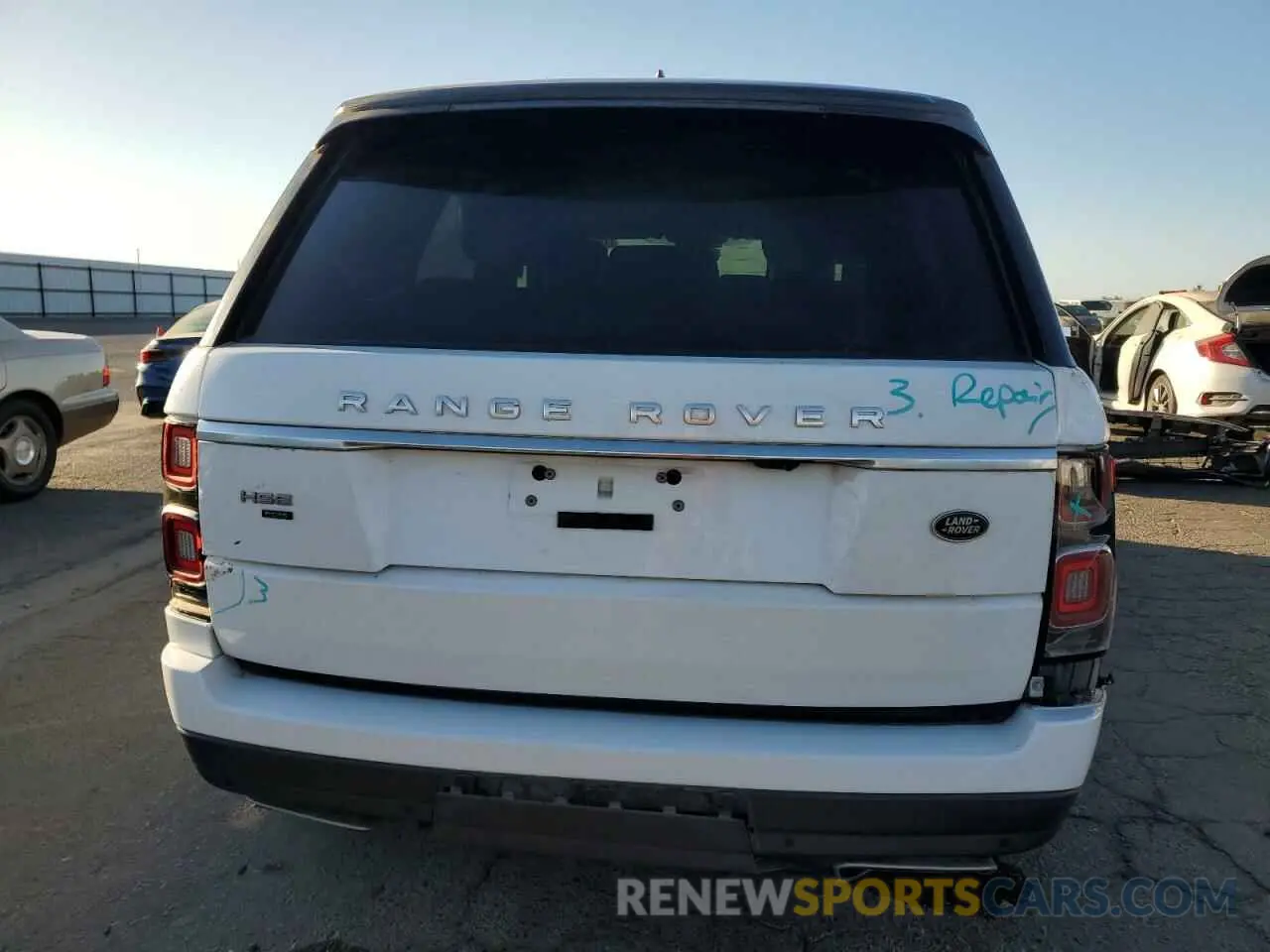 6 Photograph of a damaged car SALGS5SE3LA586215 LAND ROVER RANGEROVER 2020