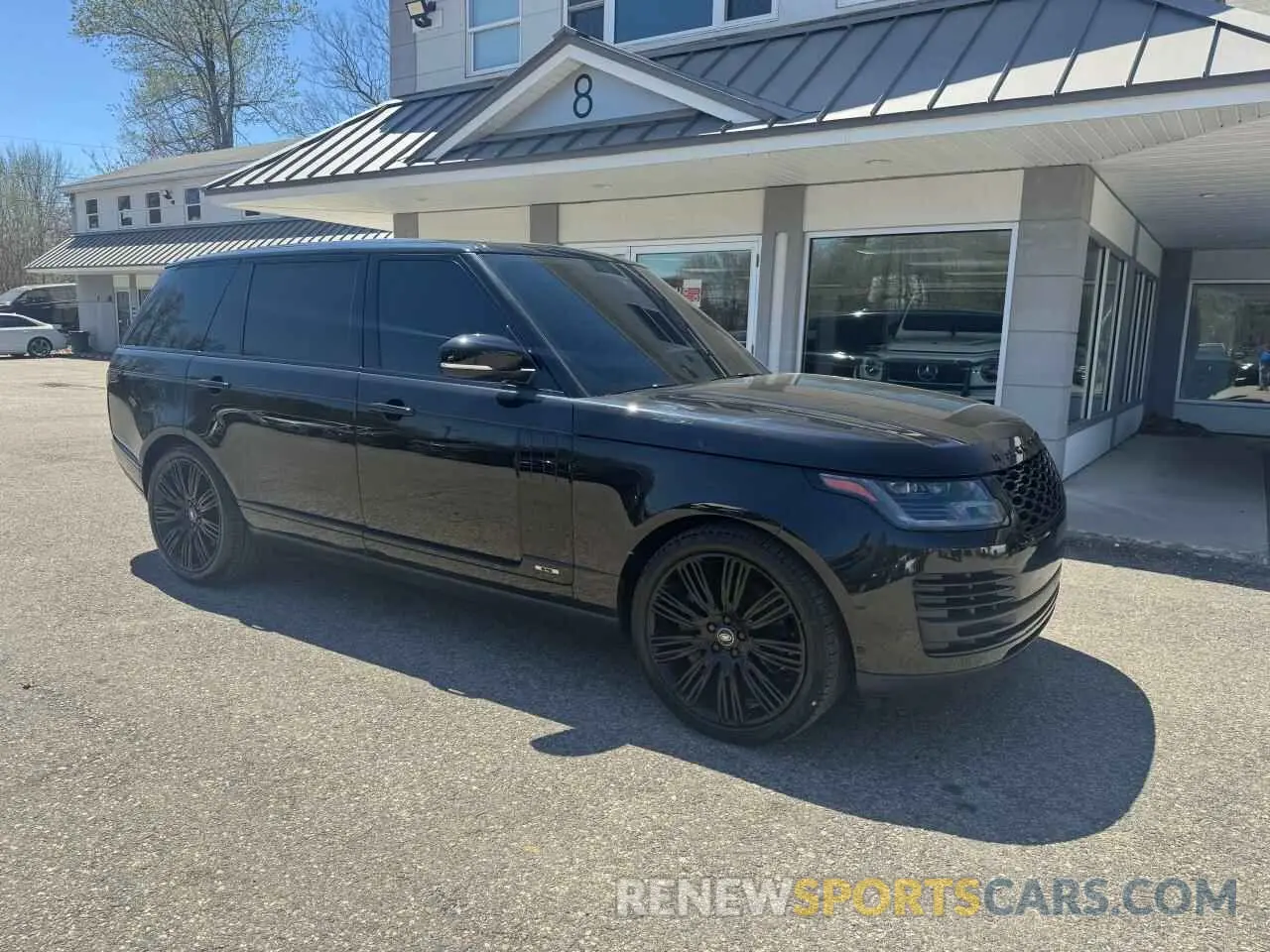 1 Photograph of a damaged car SALGS5SE3LA592385 LAND ROVER RANGEROVER 2020