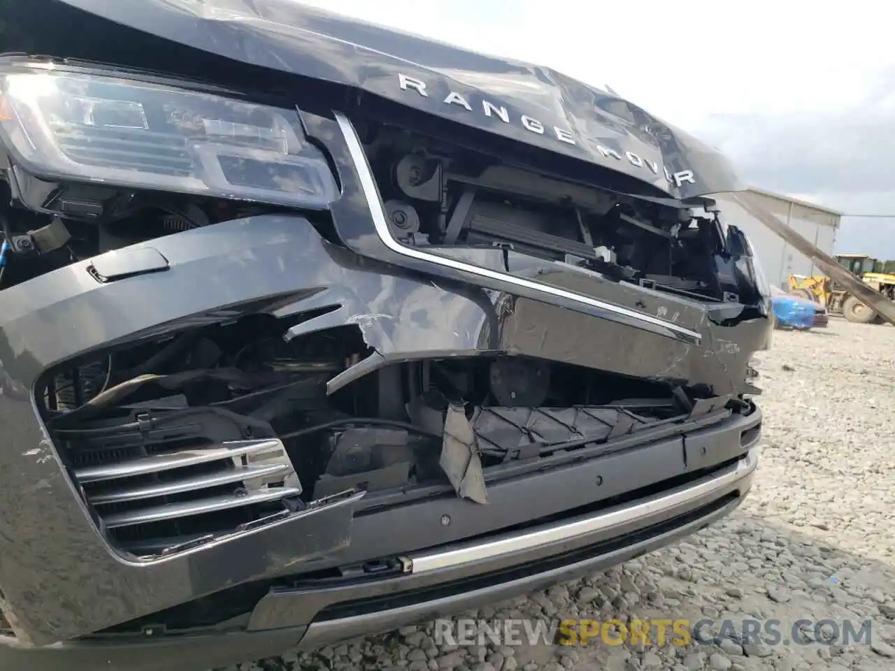 9 Photograph of a damaged car SALGV2SE1LA578426 LAND ROVER RANGEROVER 2020