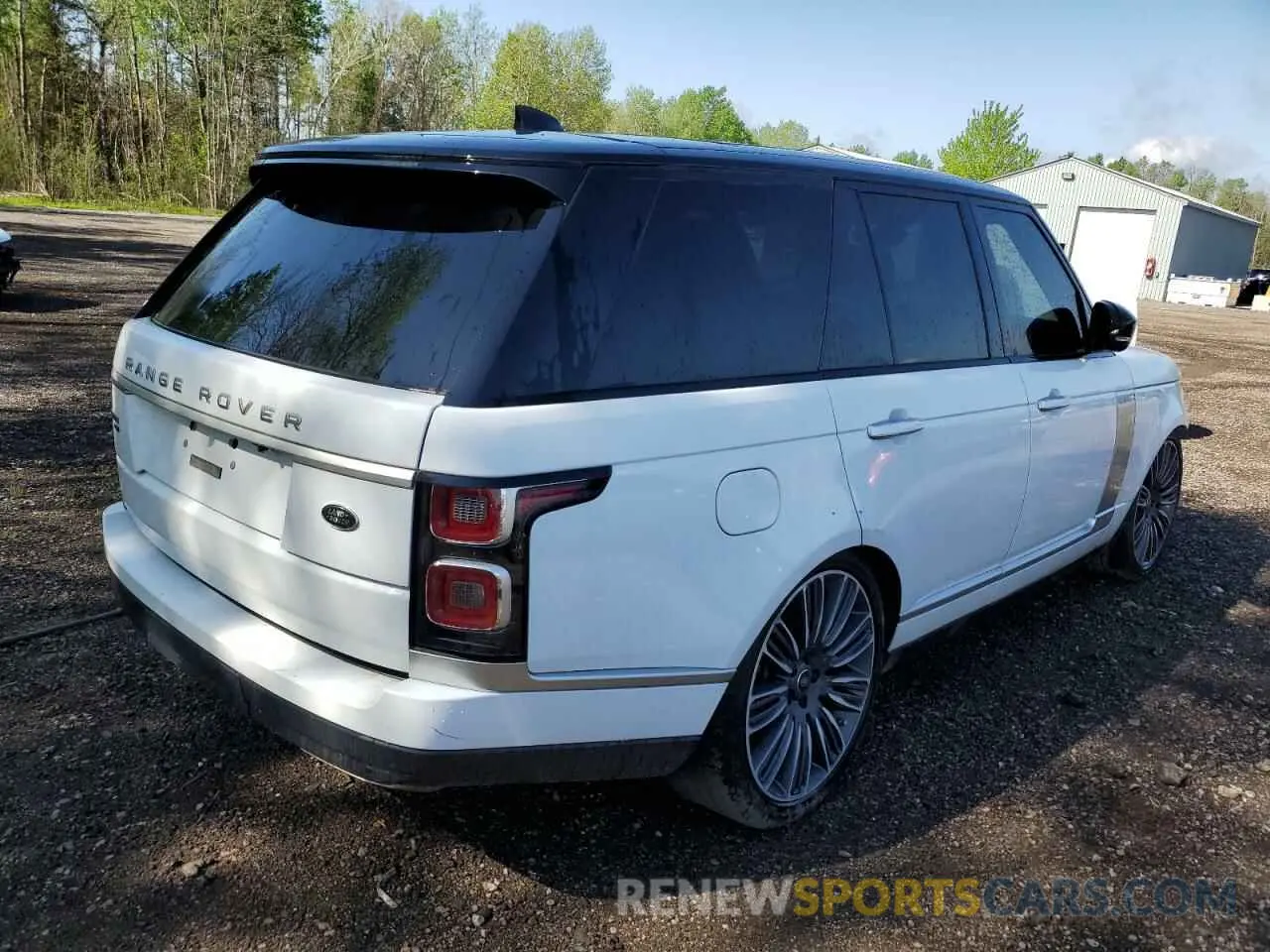 3 Photograph of a damaged car SALGV2SE7LA595246 LAND ROVER RANGEROVER 2020