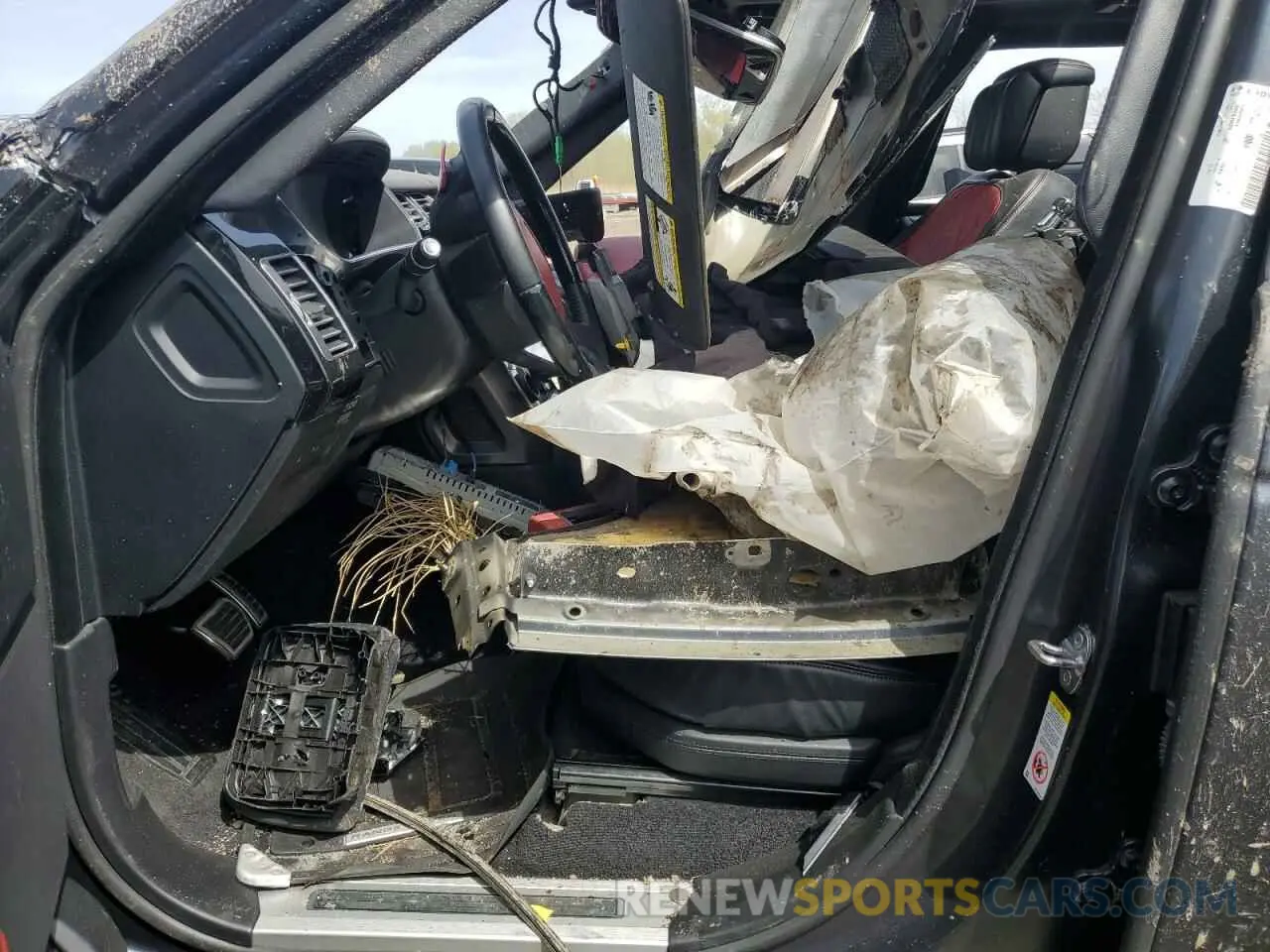 7 Photograph of a damaged car SALGW2RE2LA580463 LAND ROVER RANGEROVER 2020