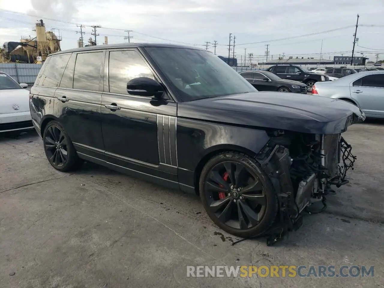 4 Photograph of a damaged car SALGW2REXLA580744 LAND ROVER RANGEROVER 2020