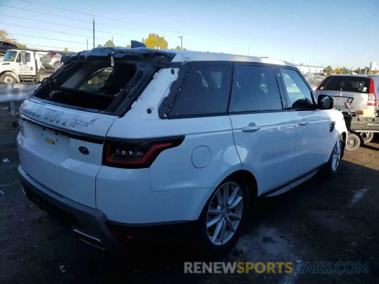 4 Photograph of a damaged car SALWG2RK2LA715147 LAND ROVER RANGEROVER 2020