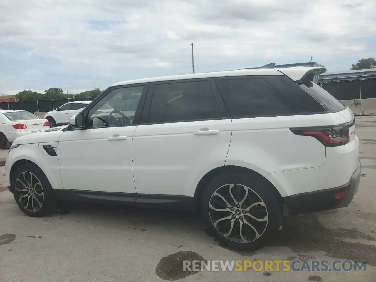 2 Photograph of a damaged car SALWG2SU0LA729320 LAND ROVER RANGEROVER 2020