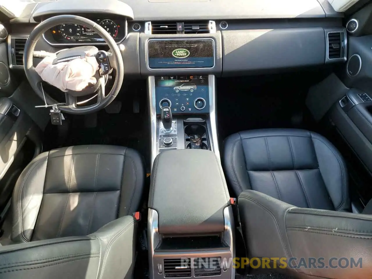 8 Photograph of a damaged car SALWG2SU4LA701066 LAND ROVER RANGEROVER 2020
