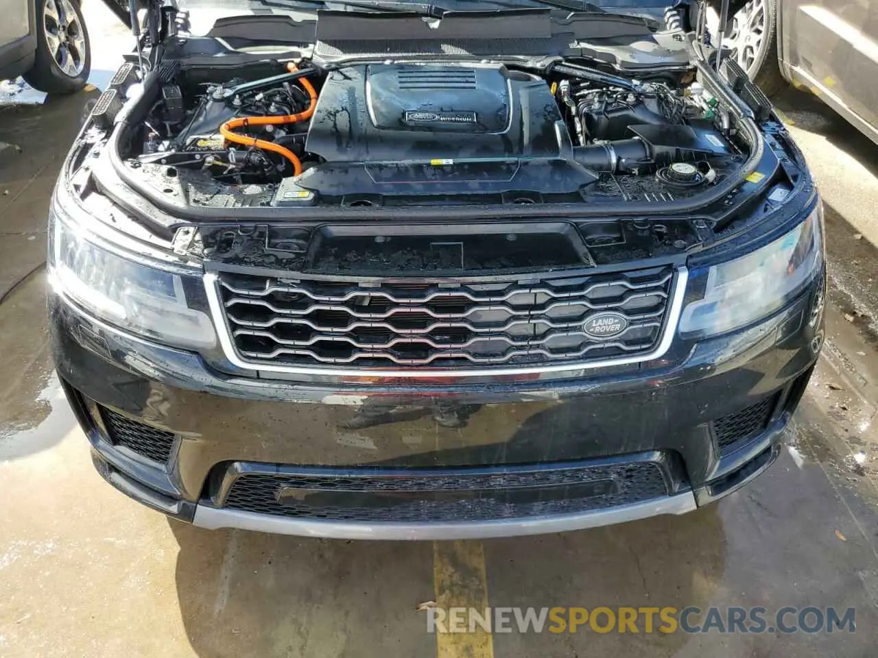 12 Photograph of a damaged car SALWR2RY1LA748753 LAND ROVER RANGEROVER 2020