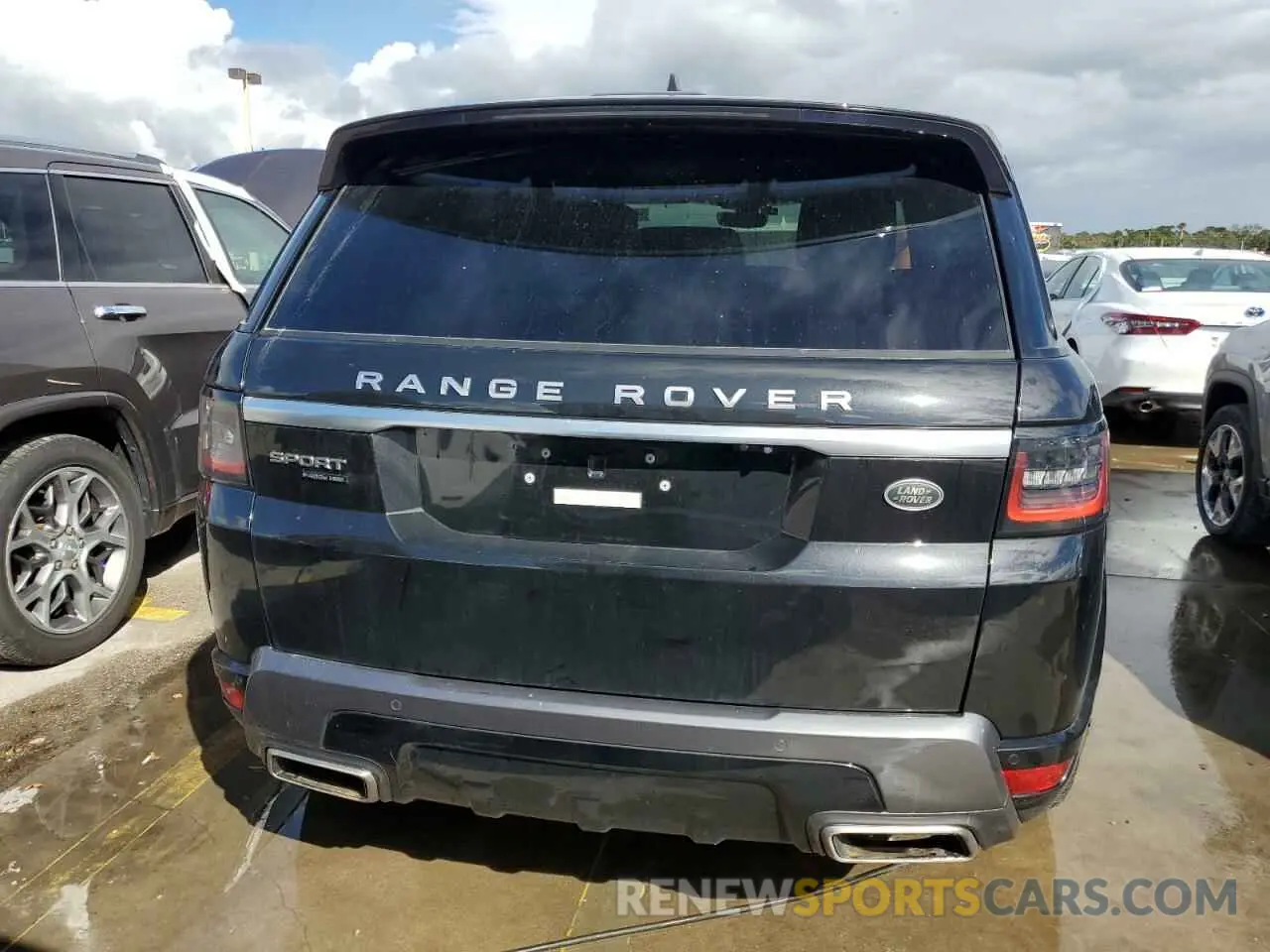 6 Photograph of a damaged car SALWR2RY1LA748753 LAND ROVER RANGEROVER 2020