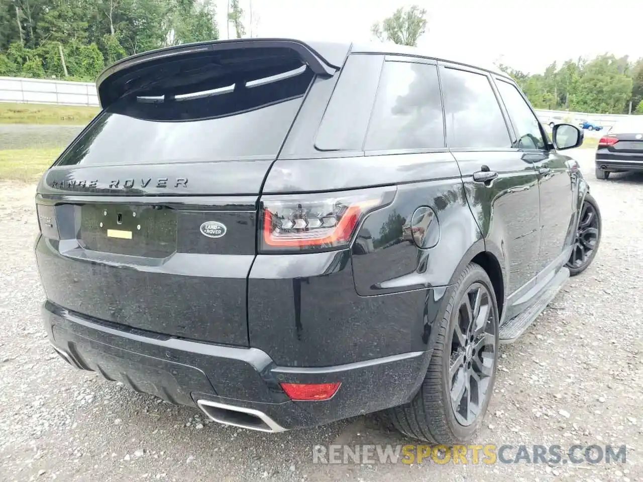 4 Photograph of a damaged car SALWR2SE1LA878855 LAND ROVER RANGEROVER 2020