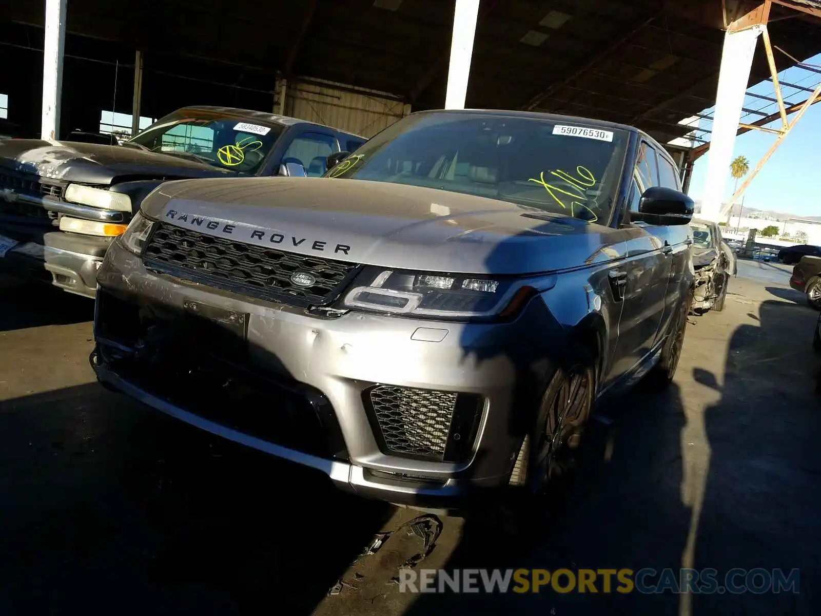 2 Photograph of a damaged car SALWR2SE3LA885550 LAND ROVER RANGEROVER 2020