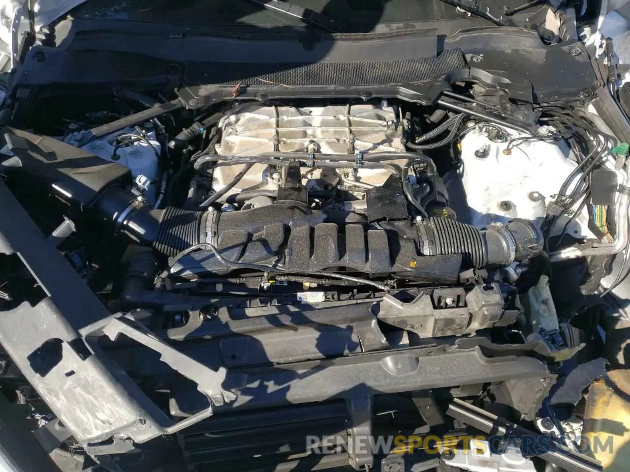12 Photograph of a damaged car SALWR2SE4LA737732 LAND ROVER RANGEROVER 2020