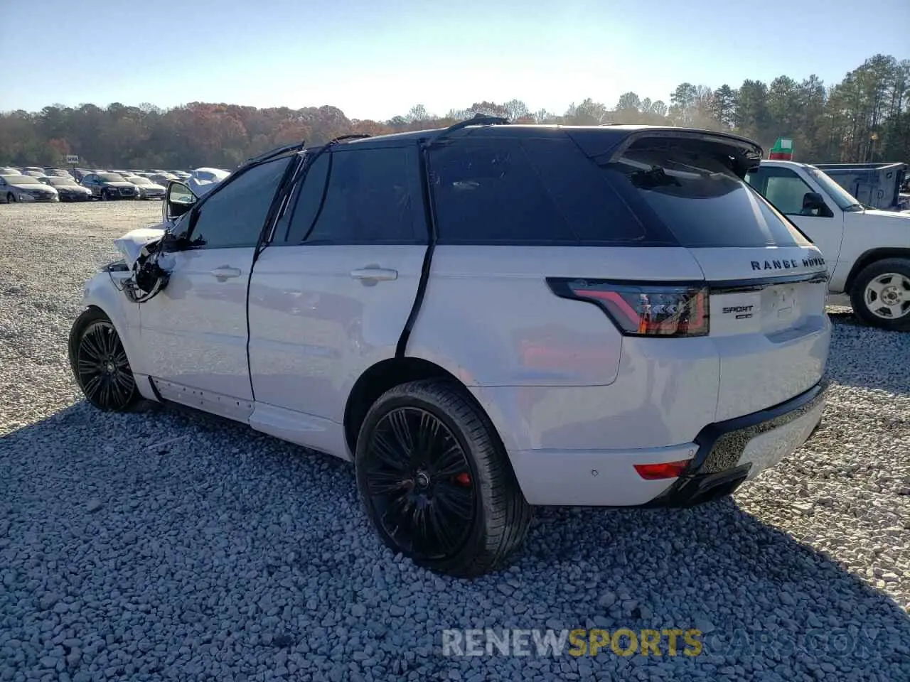 2 Photograph of a damaged car SALWR2SE4LA737732 LAND ROVER RANGEROVER 2020