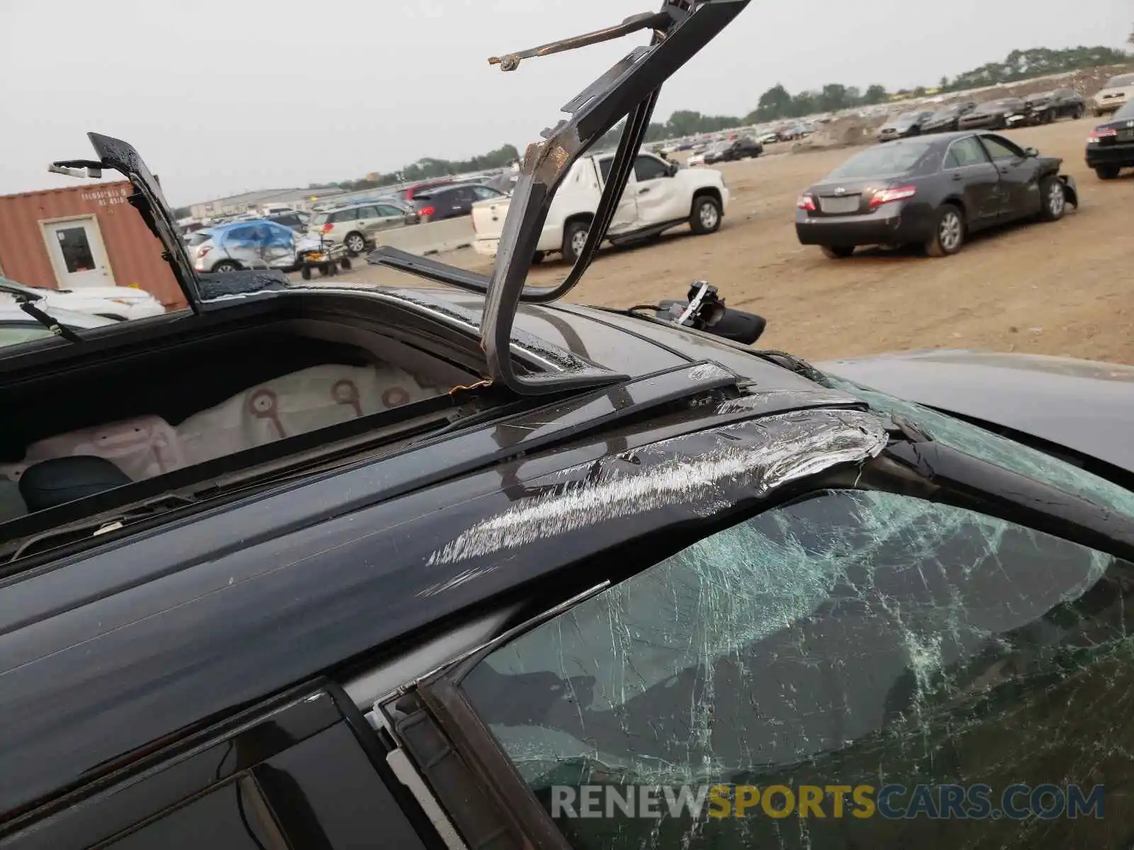 9 Photograph of a damaged car SALWR2SE4LA880681 LAND ROVER RANGEROVER 2020