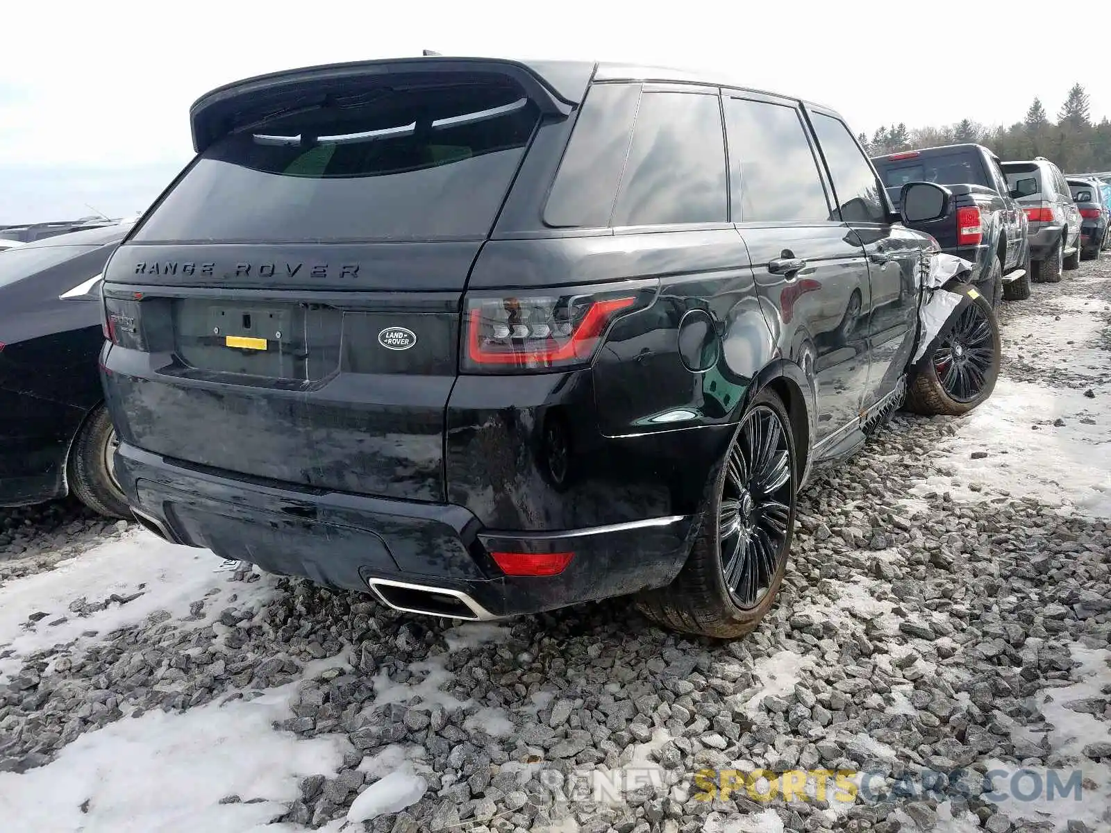 4 Photograph of a damaged car SALWR2SE5LA897683 LAND ROVER RANGEROVER 2020