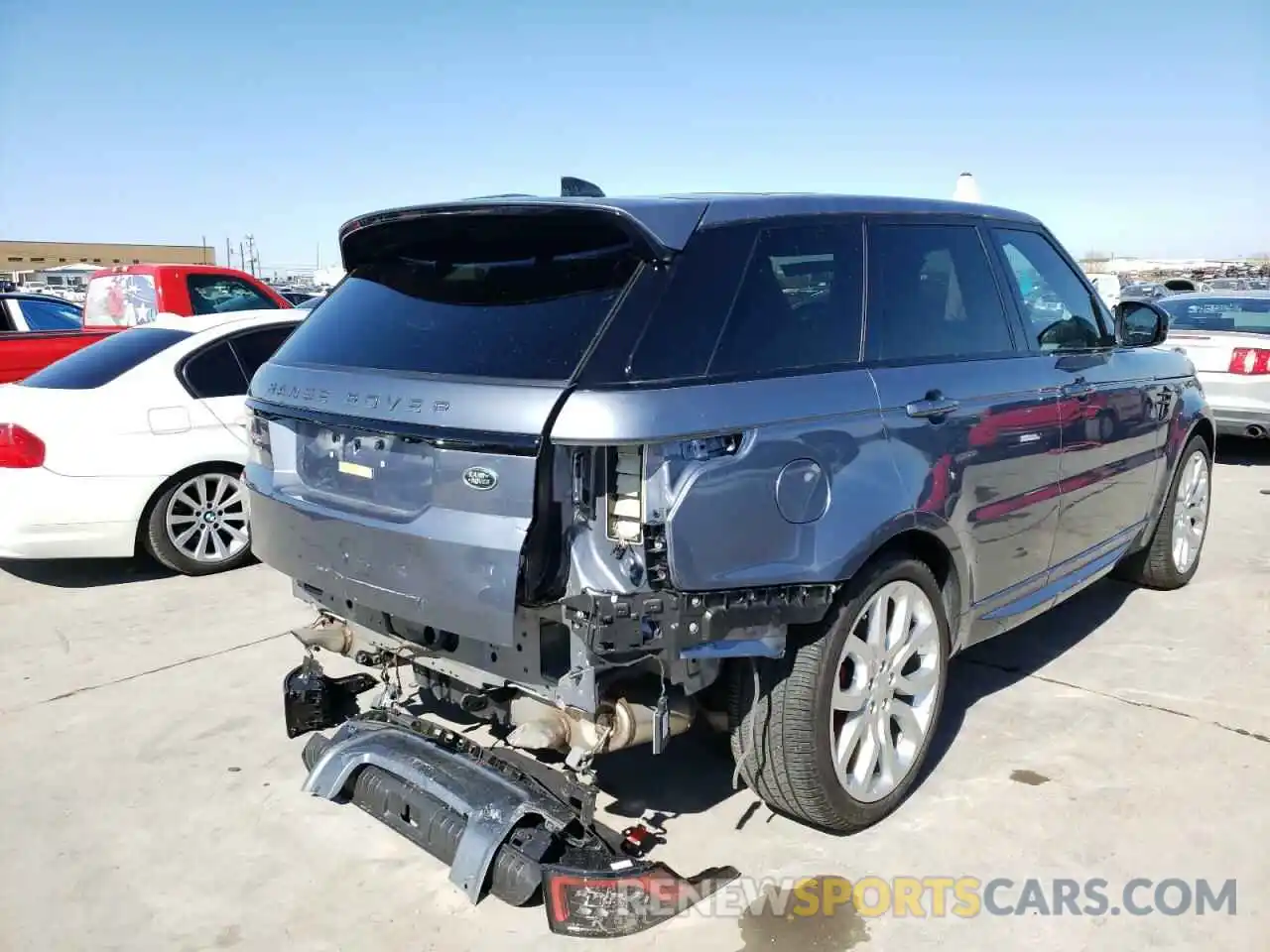 4 Photograph of a damaged car SALWR2SE6LA709785 LAND ROVER RANGEROVER 2020