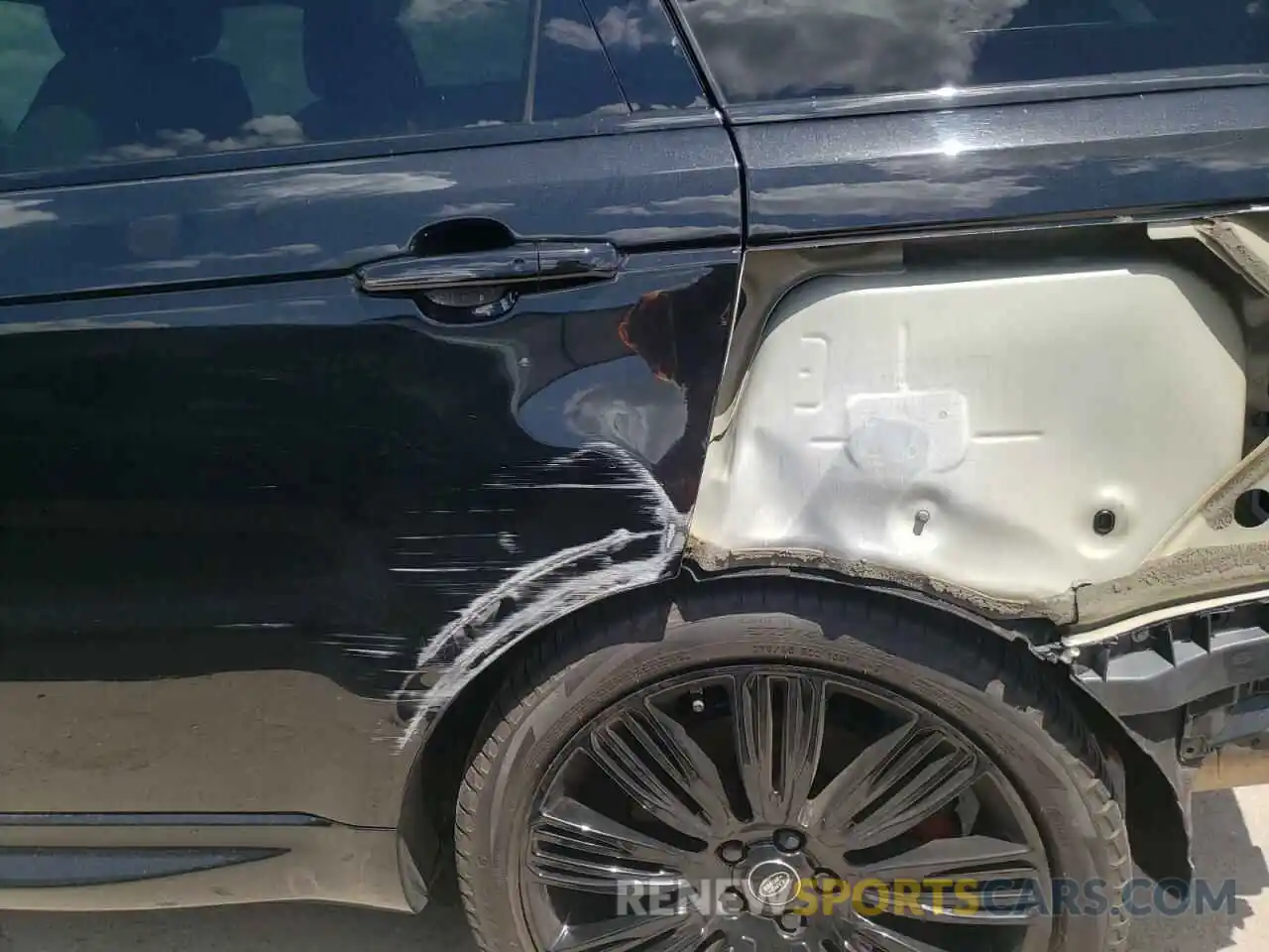 9 Photograph of a damaged car SALWR2SE8LA877153 LAND ROVER RANGEROVER 2020