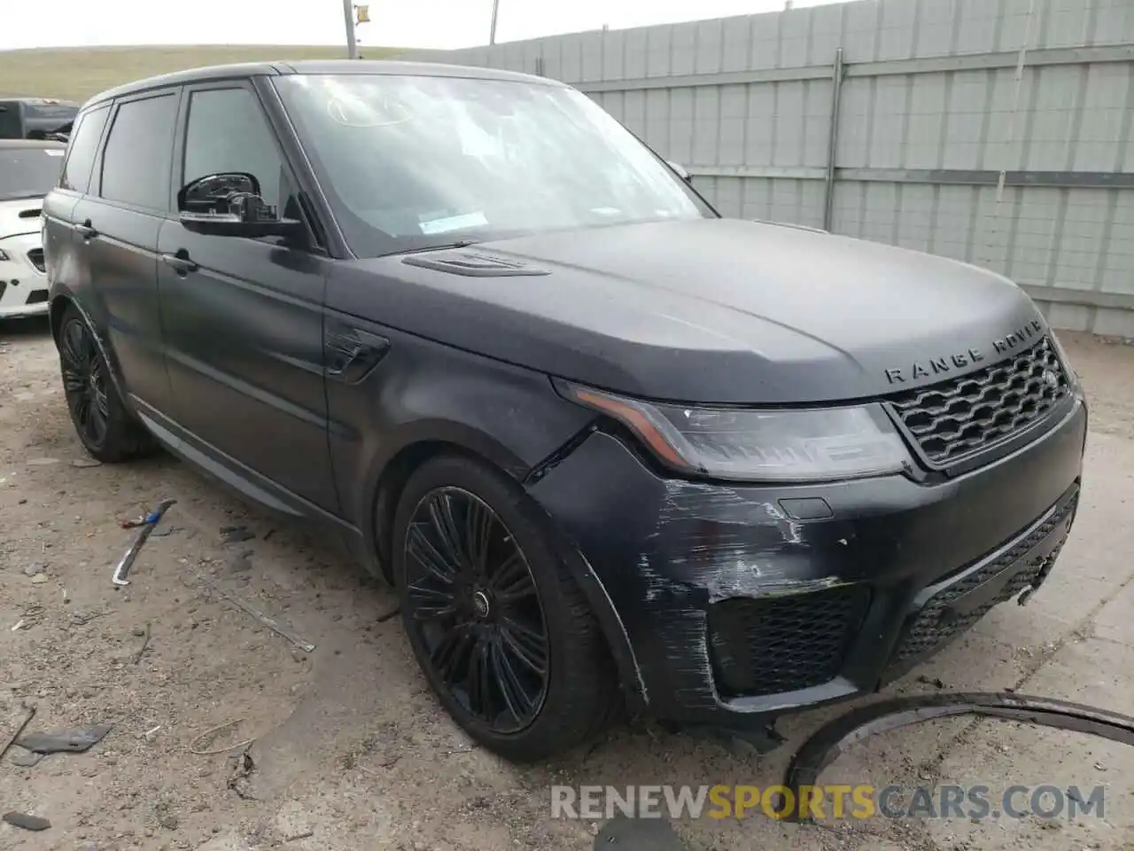 1 Photograph of a damaged car SALWR2SE9LA735975 LAND ROVER RANGEROVER 2020